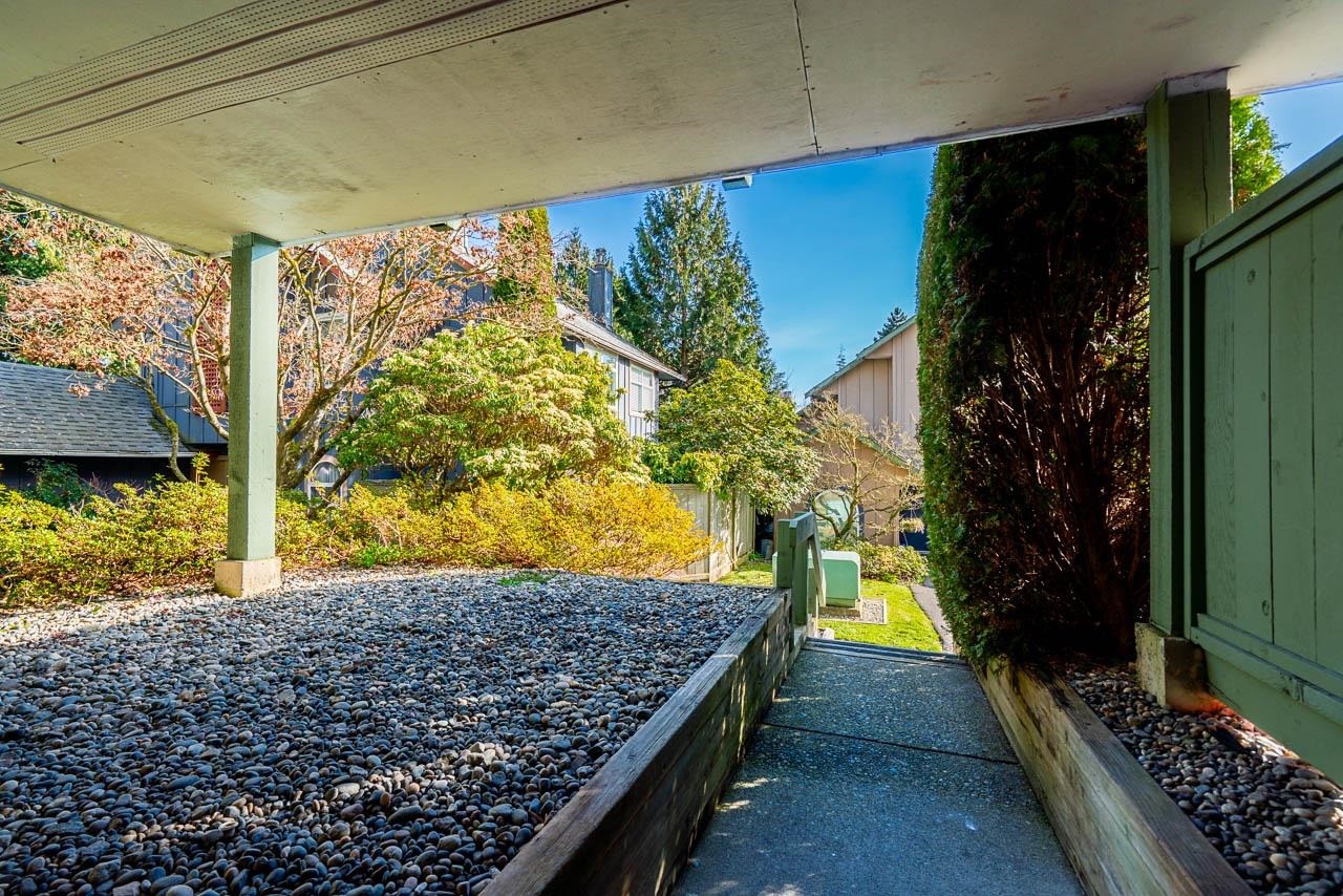 34-900 17Th Street, North Vancouver, BC