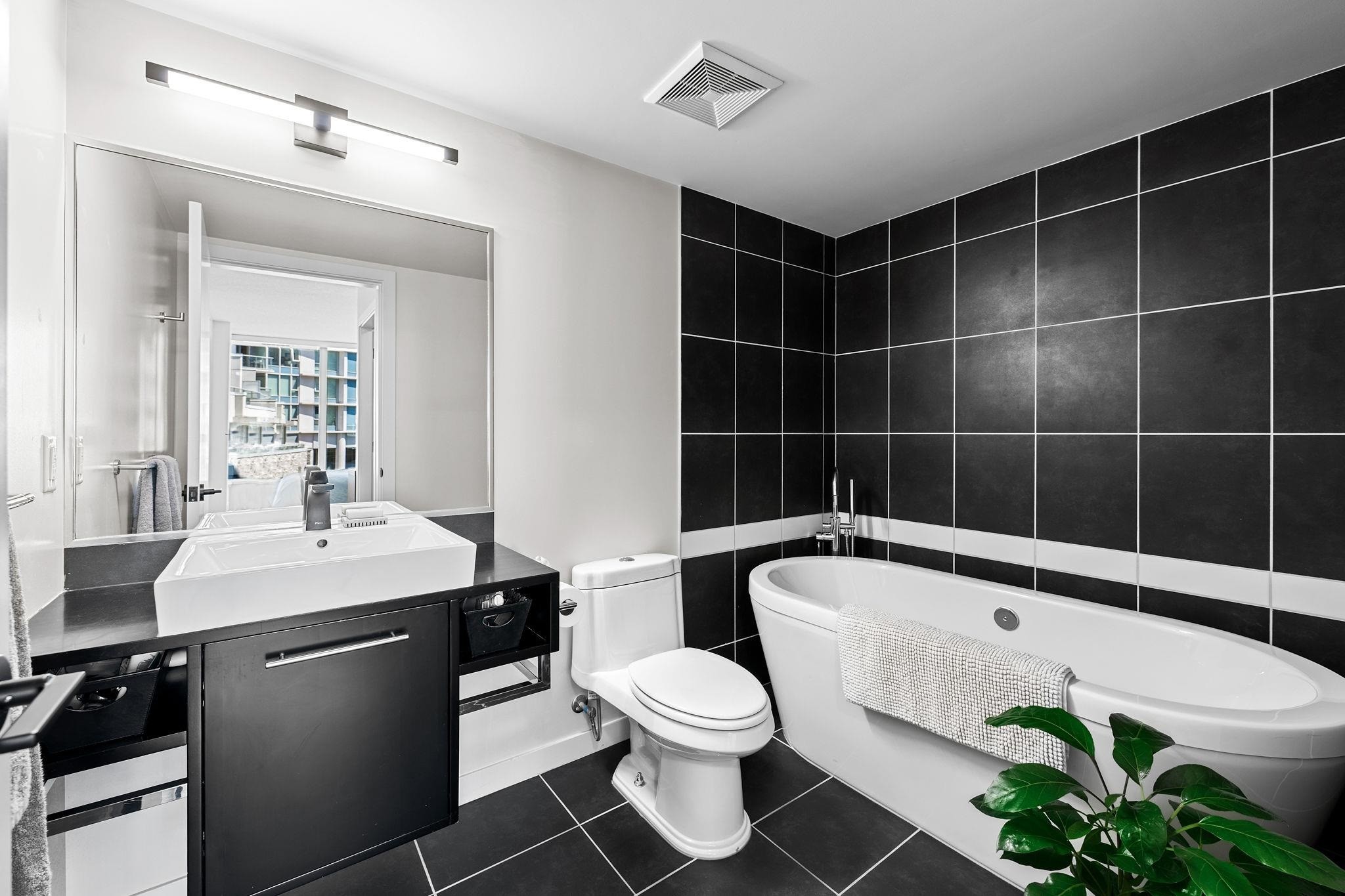 306-633 Abbott Street, Vancouver, BC