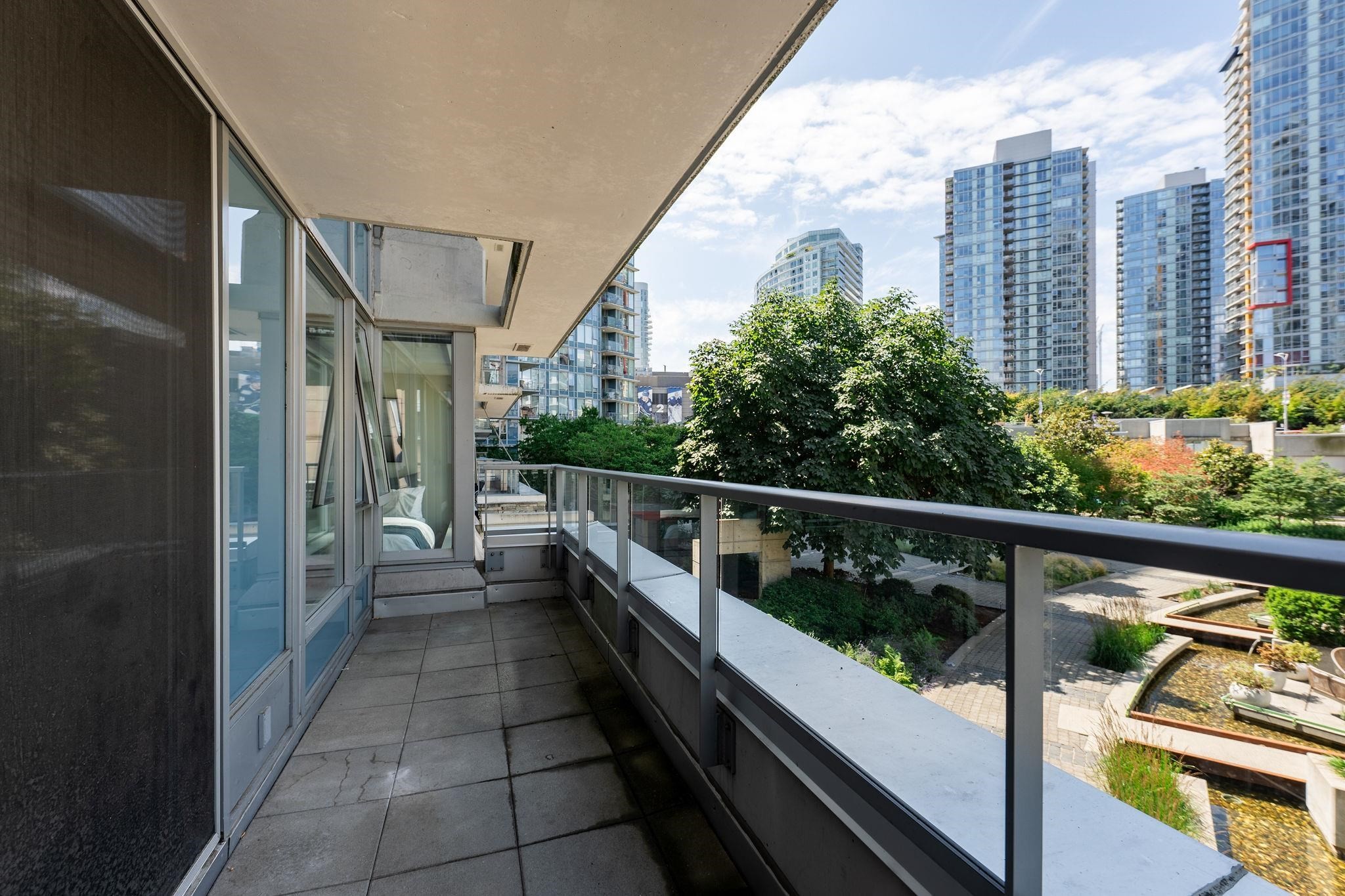 306-633 Abbott Street, Vancouver, BC