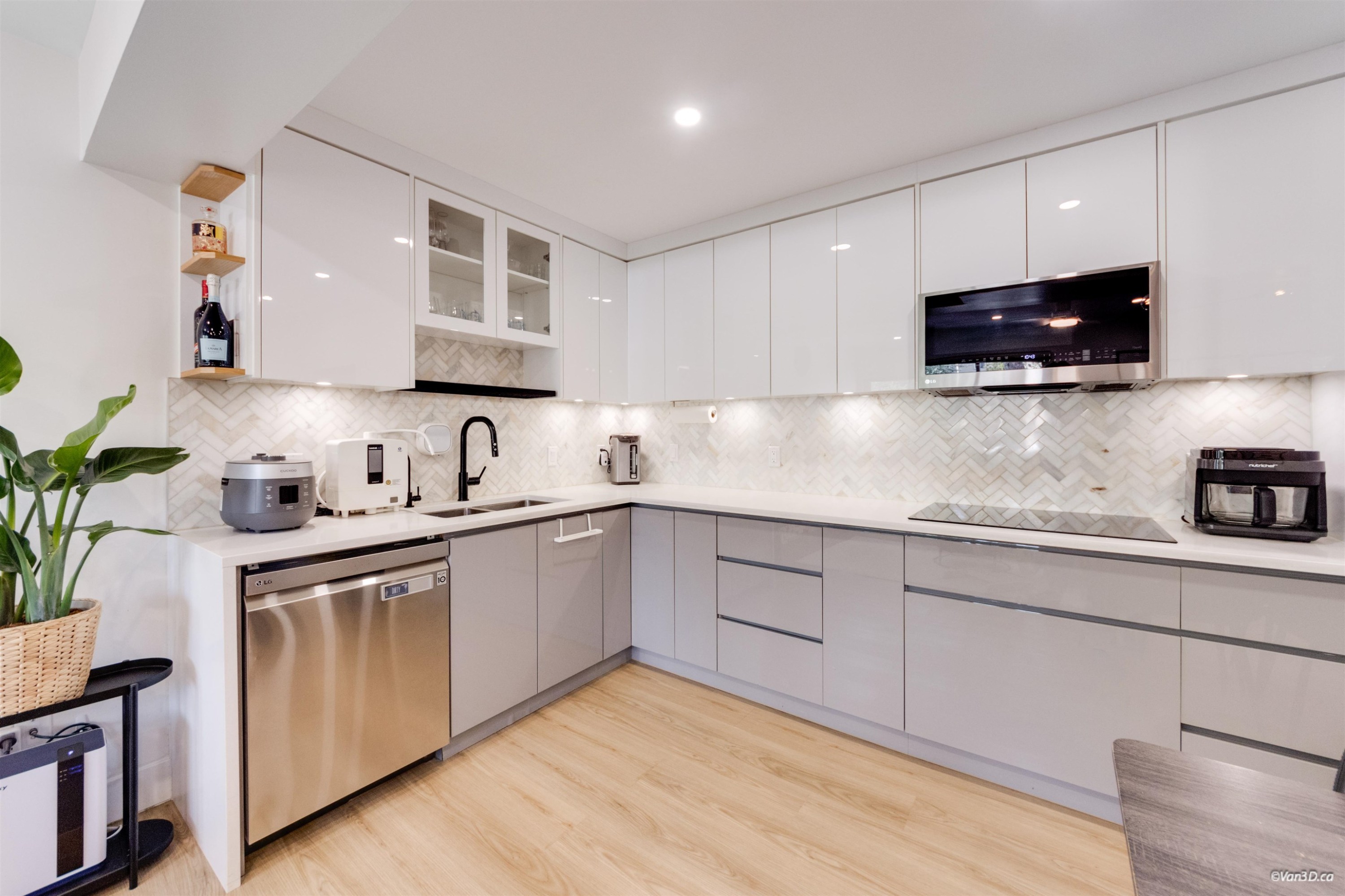 66-3433 49Th Avenue E, Vancouver, BC