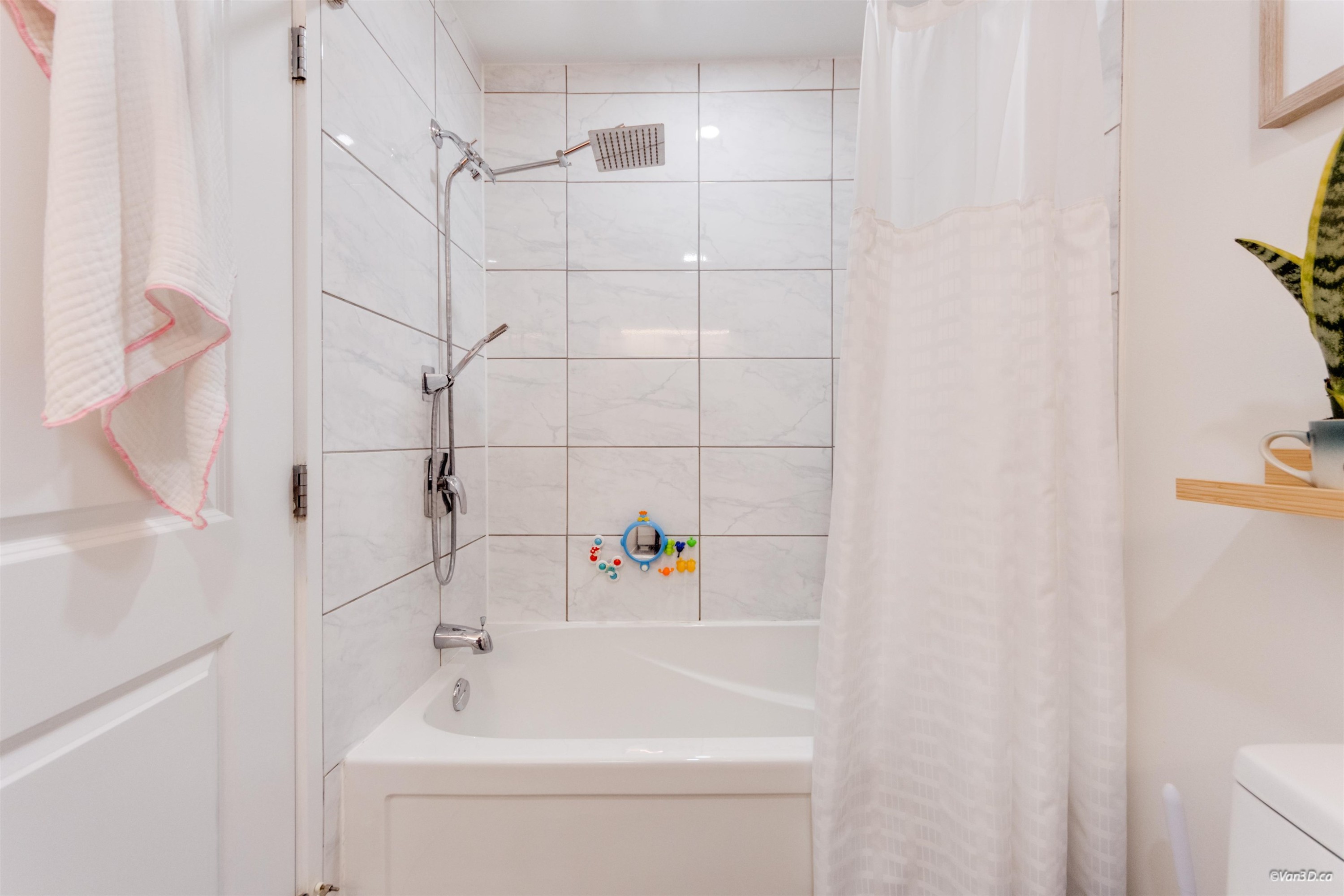 66-3433 49Th Avenue E, Vancouver, BC