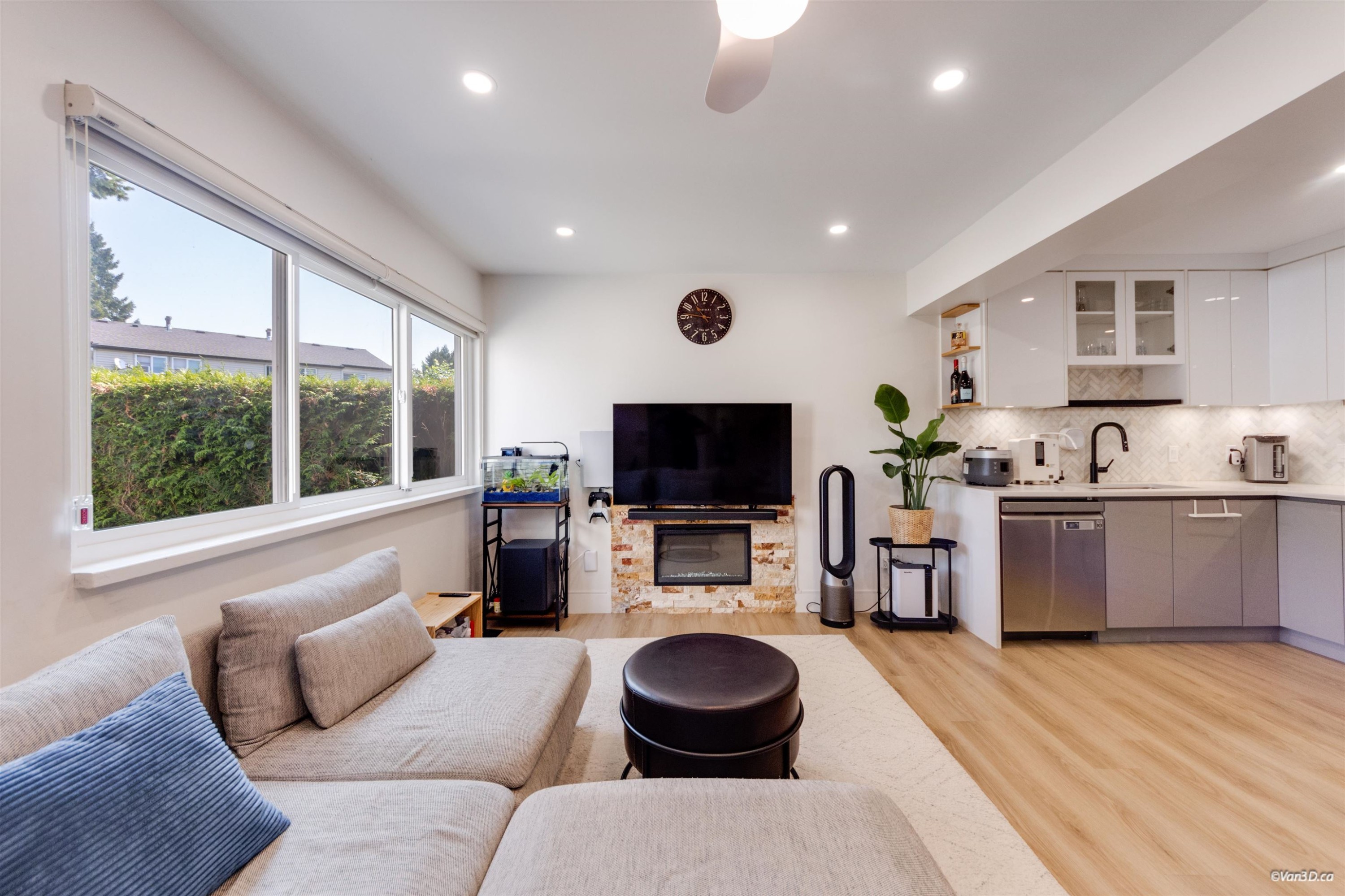 66-3433 49Th Avenue E, Vancouver, BC