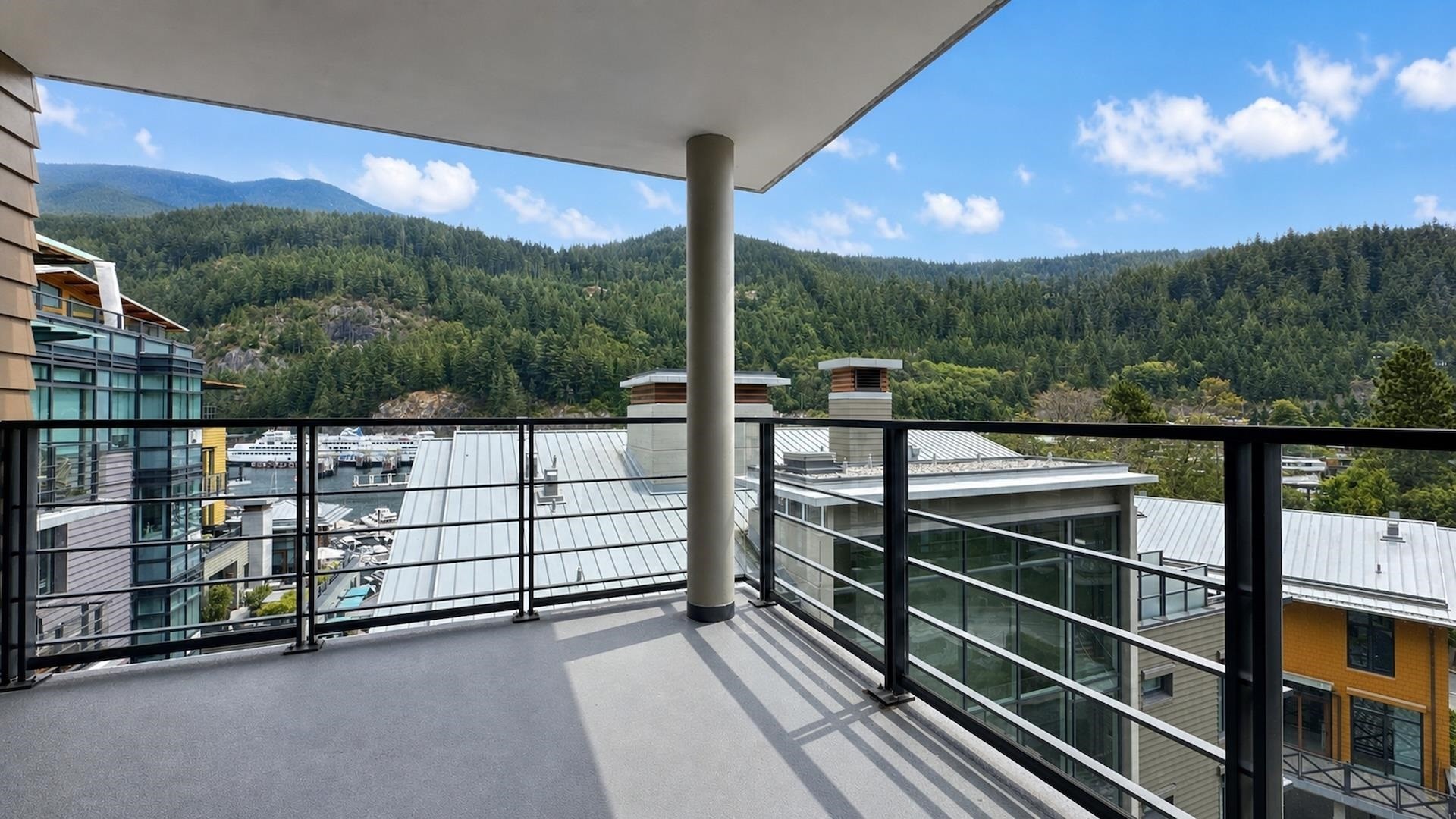 501-6687 Nelson Avenue, West Vancouver, BC