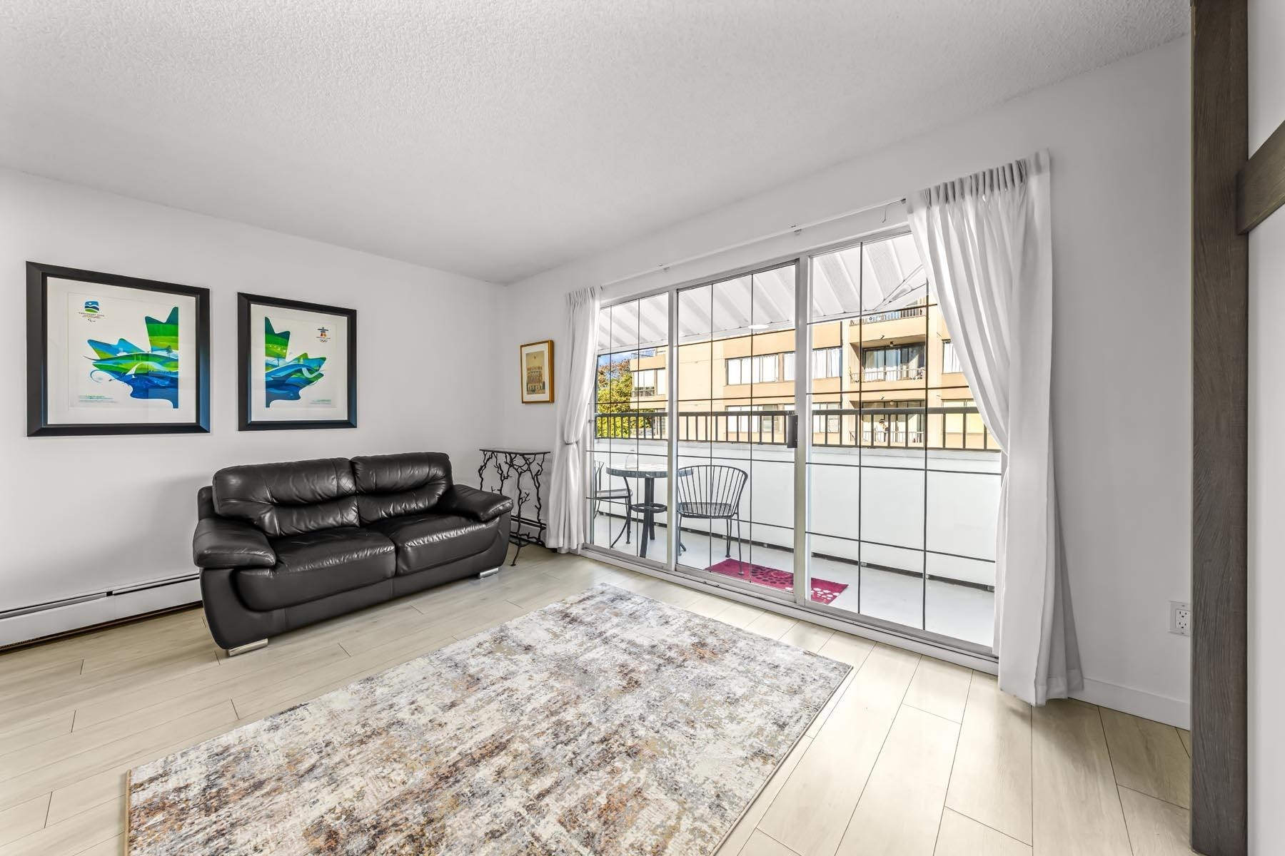 313-707 Eighth Street, New Westminster, BC