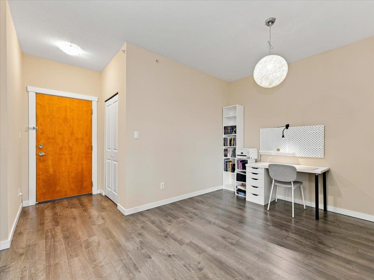 401-4728 Dawson Street, Burnaby, BC