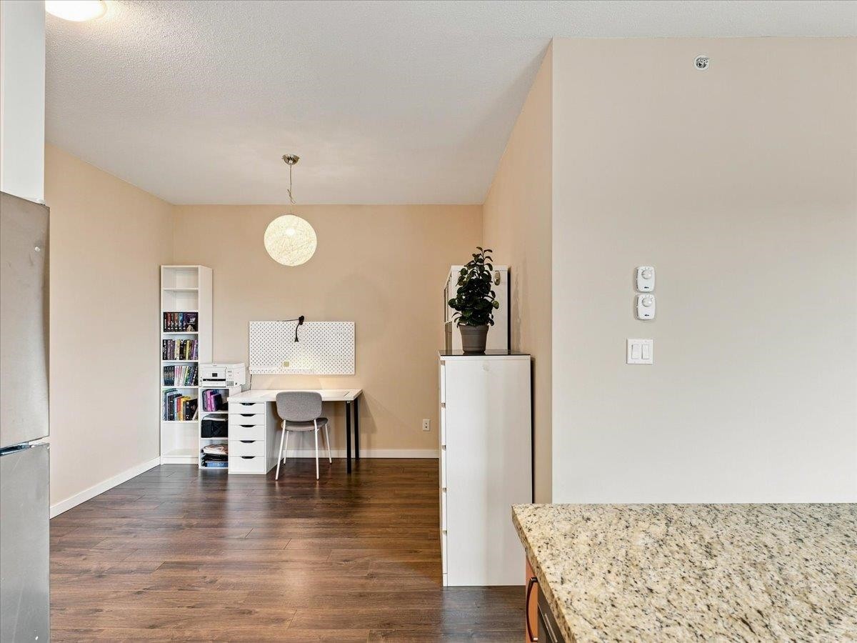 401-4728 Dawson Street, Burnaby, BC