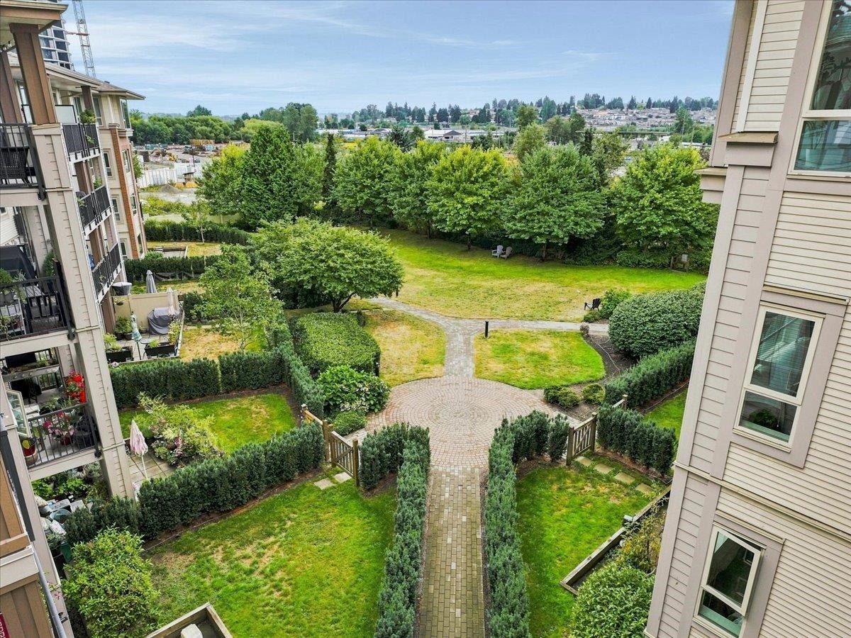 401-4728 Dawson Street, Burnaby, BC