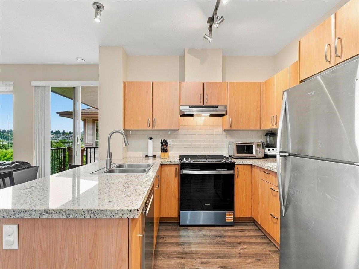 401-4728 Dawson Street, Burnaby, BC
