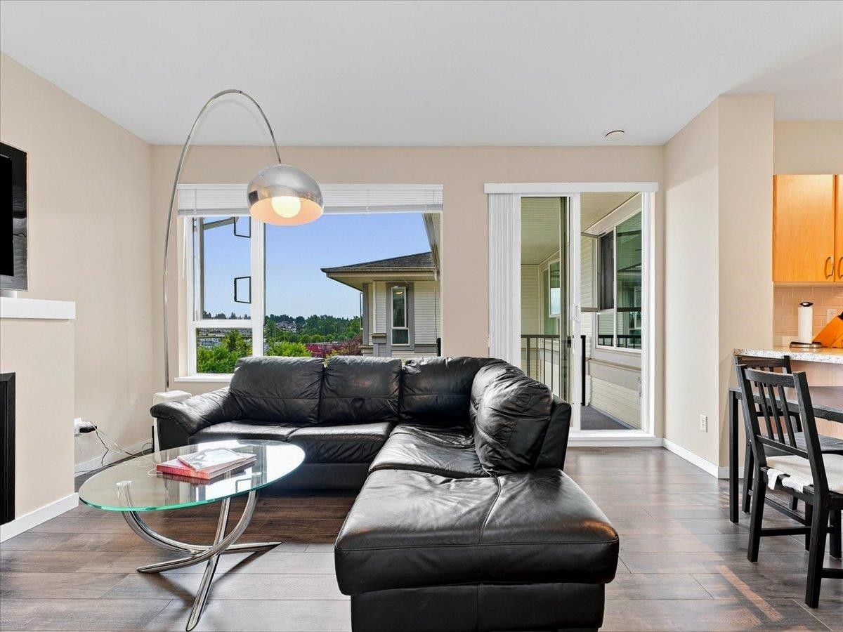 401-4728 Dawson Street, Burnaby, BC