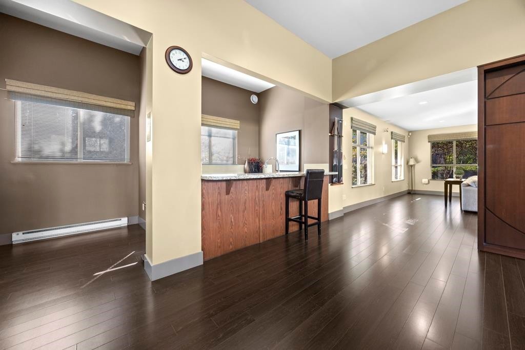 108-9299 Tomicki Avenue, Richmond, BC