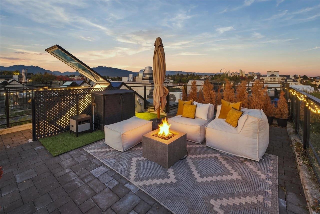 602-2550 Garden Drive, Vancouver, BC
