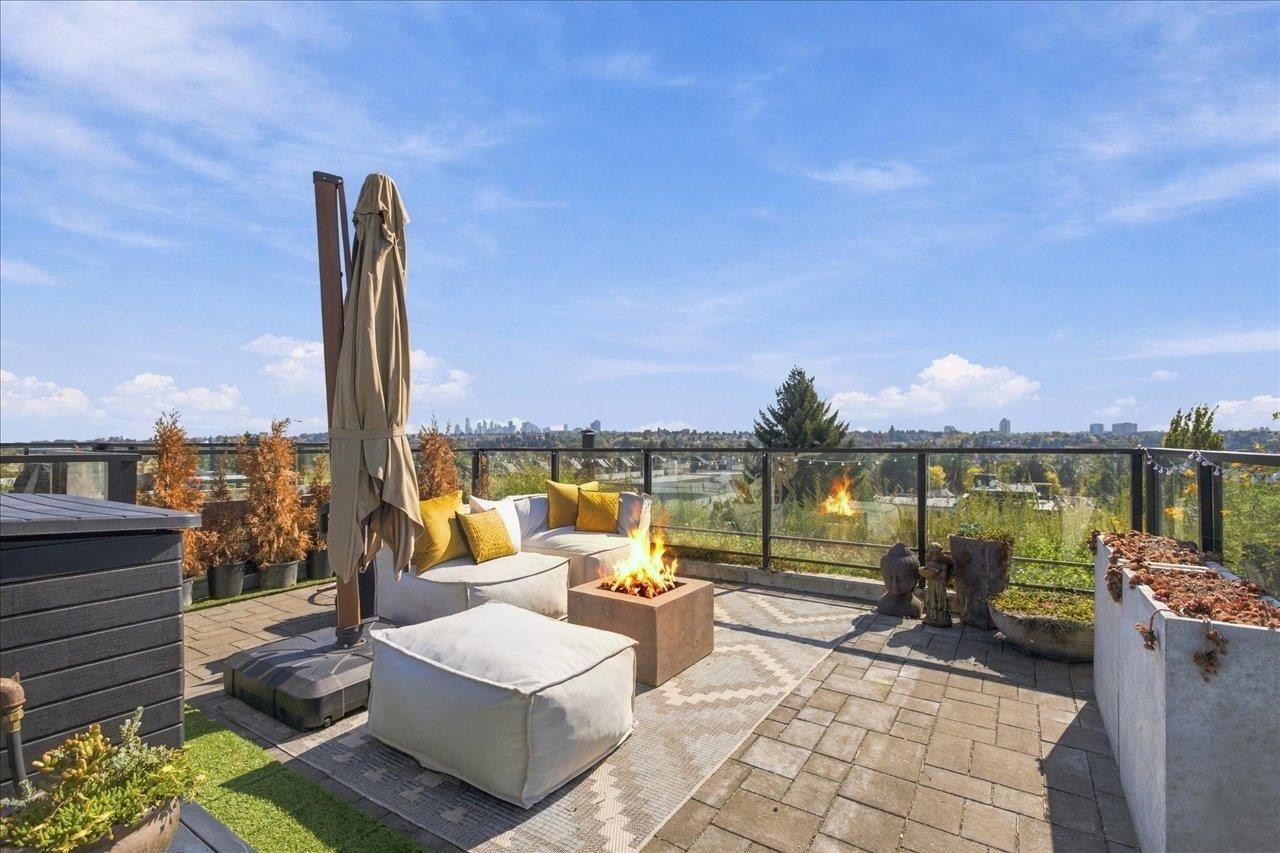 602-2550 Garden Drive, Vancouver, BC