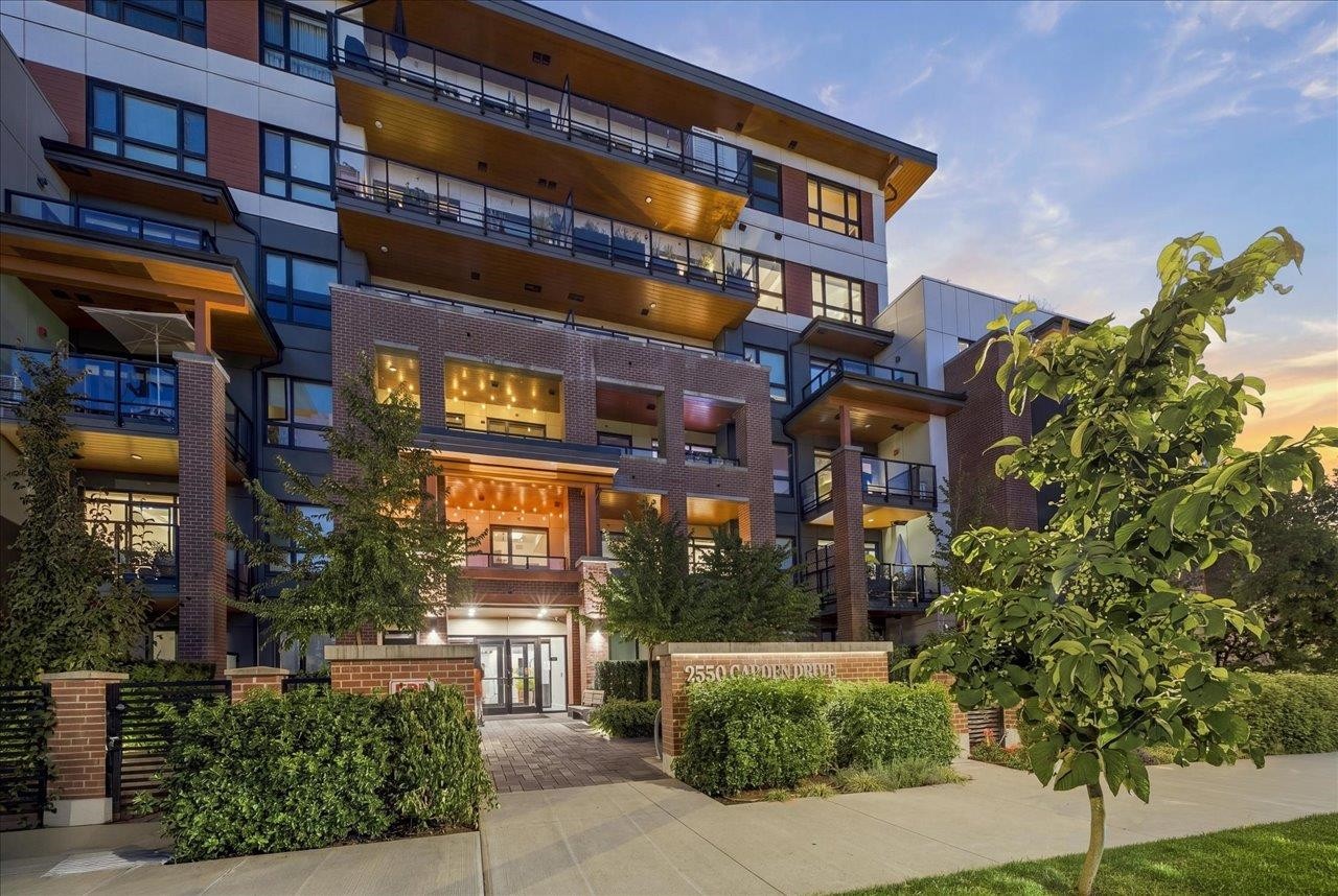 602-2550 Garden Drive, Vancouver, BC