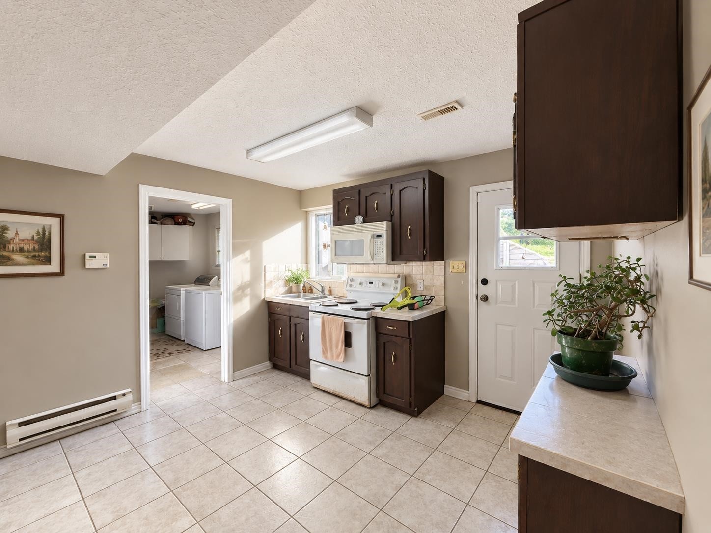 2718 Byron Place, North Vancouver, BC