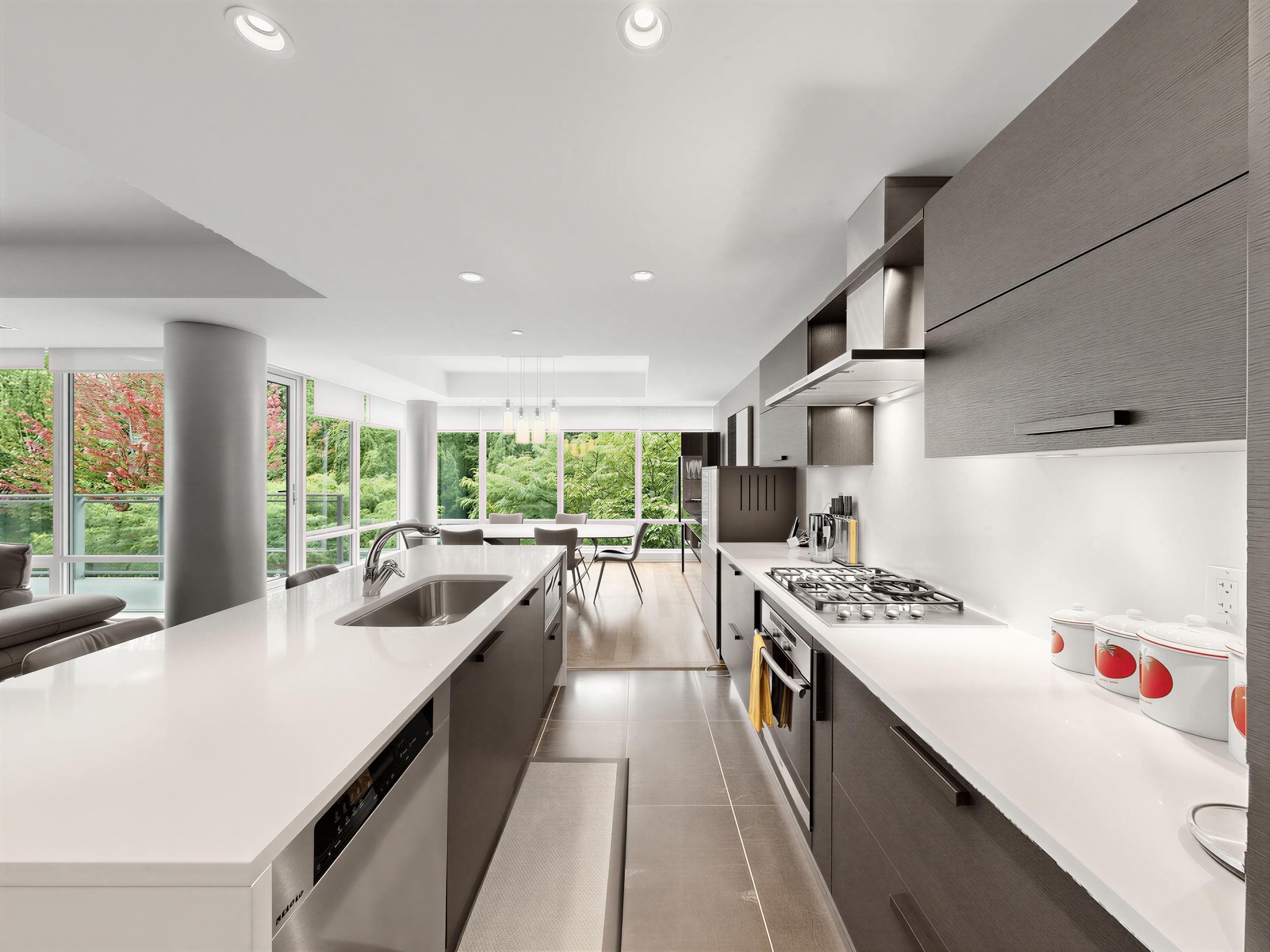 303-5838 Berton Avenue, Vancouver, BC