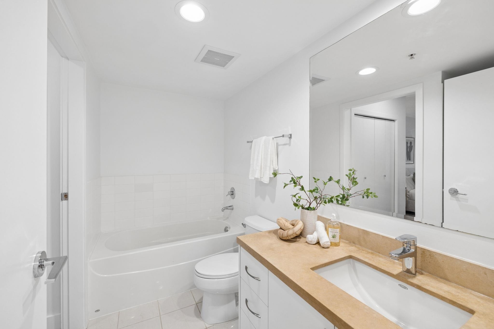 319-1133 Homer Street, Vancouver, BC