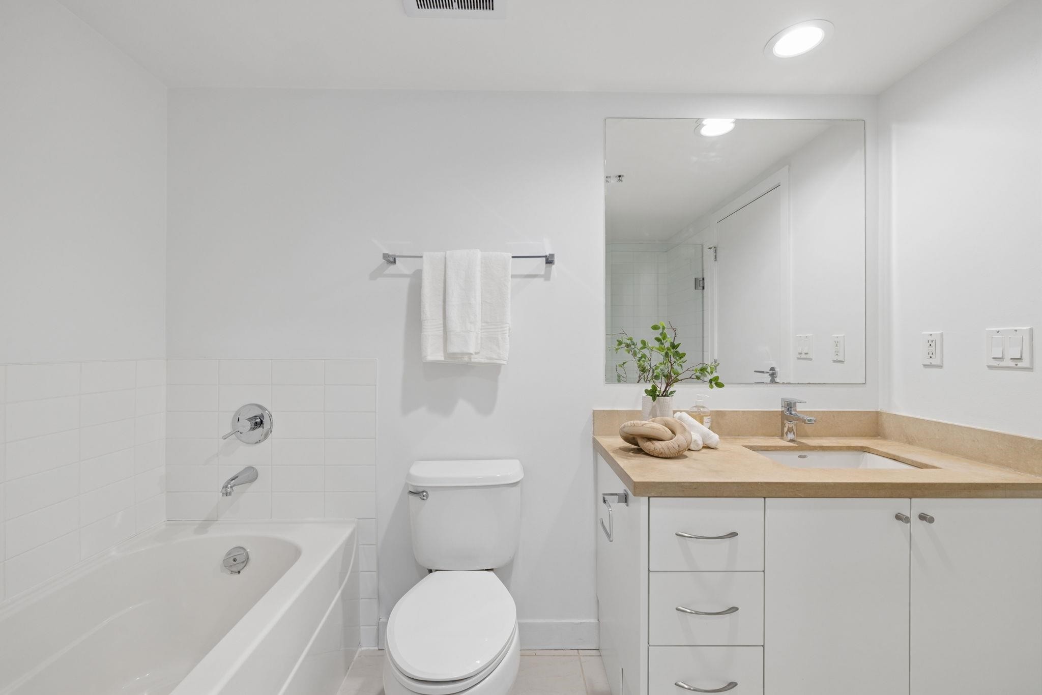 319-1133 Homer Street, Vancouver, BC