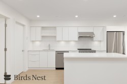 5449 Columbia Street Vancouver, BC V5Y 3H4