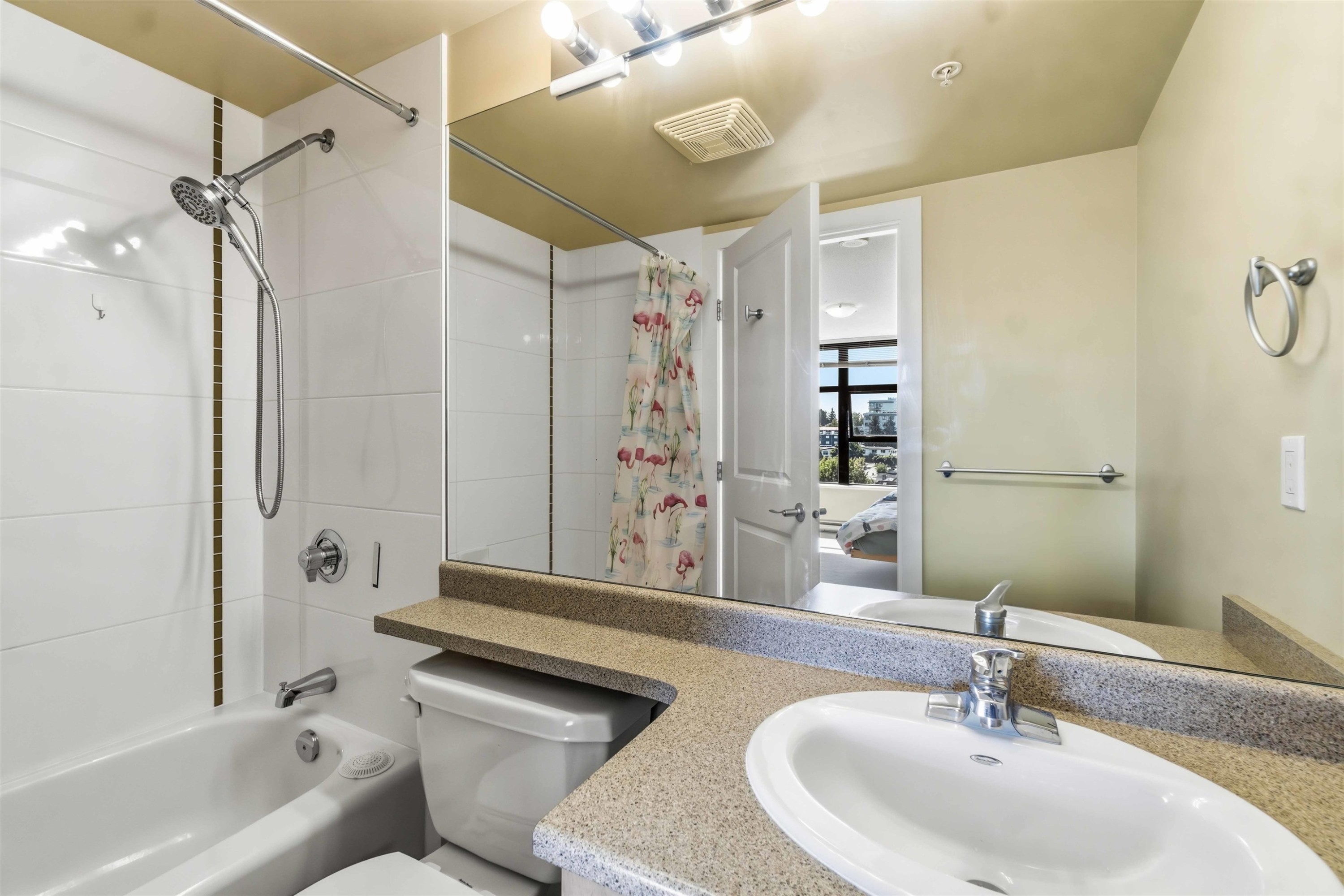 805-5380 Oben Street, Vancouver, BC