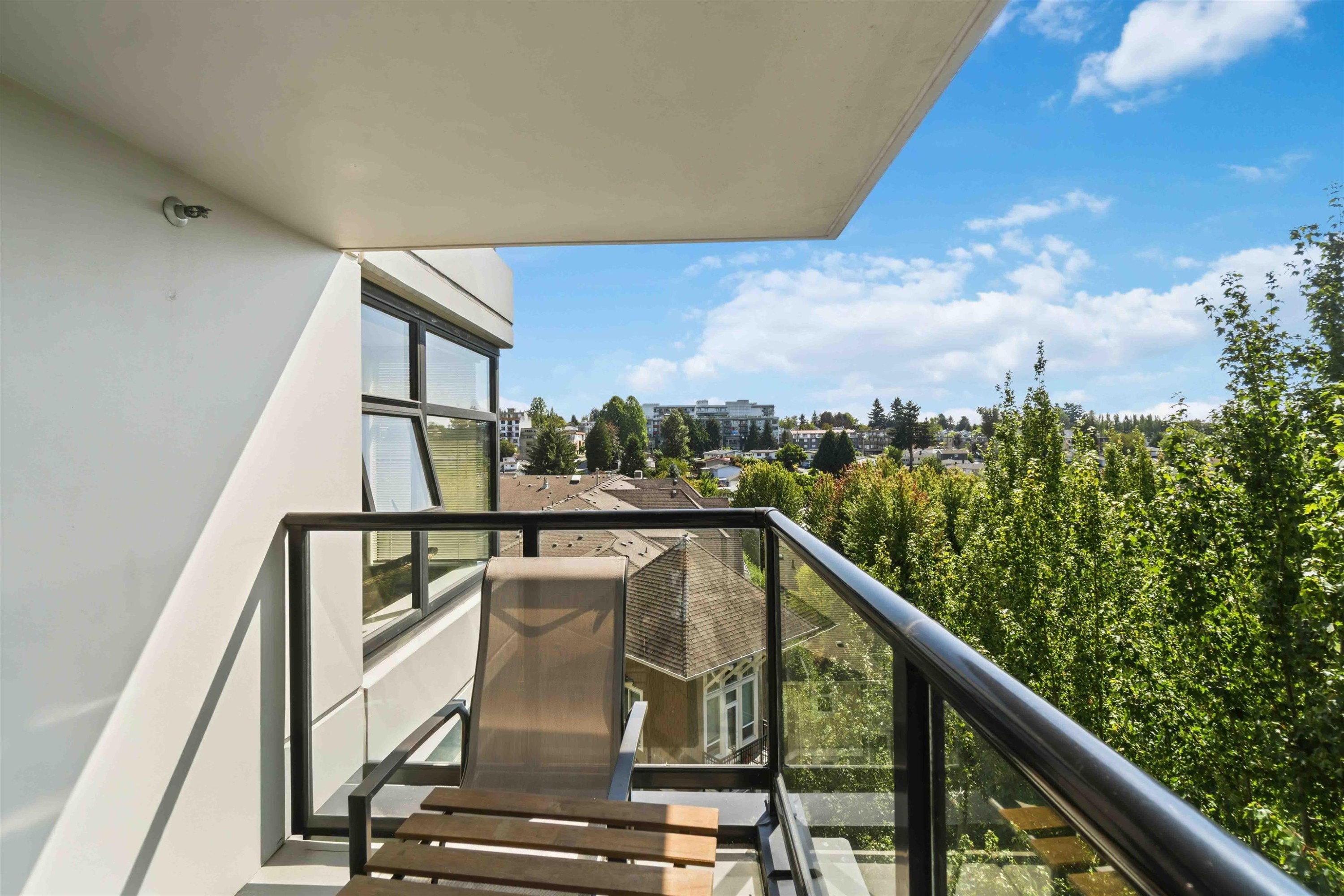 805-5380 Oben Street, Vancouver, BC