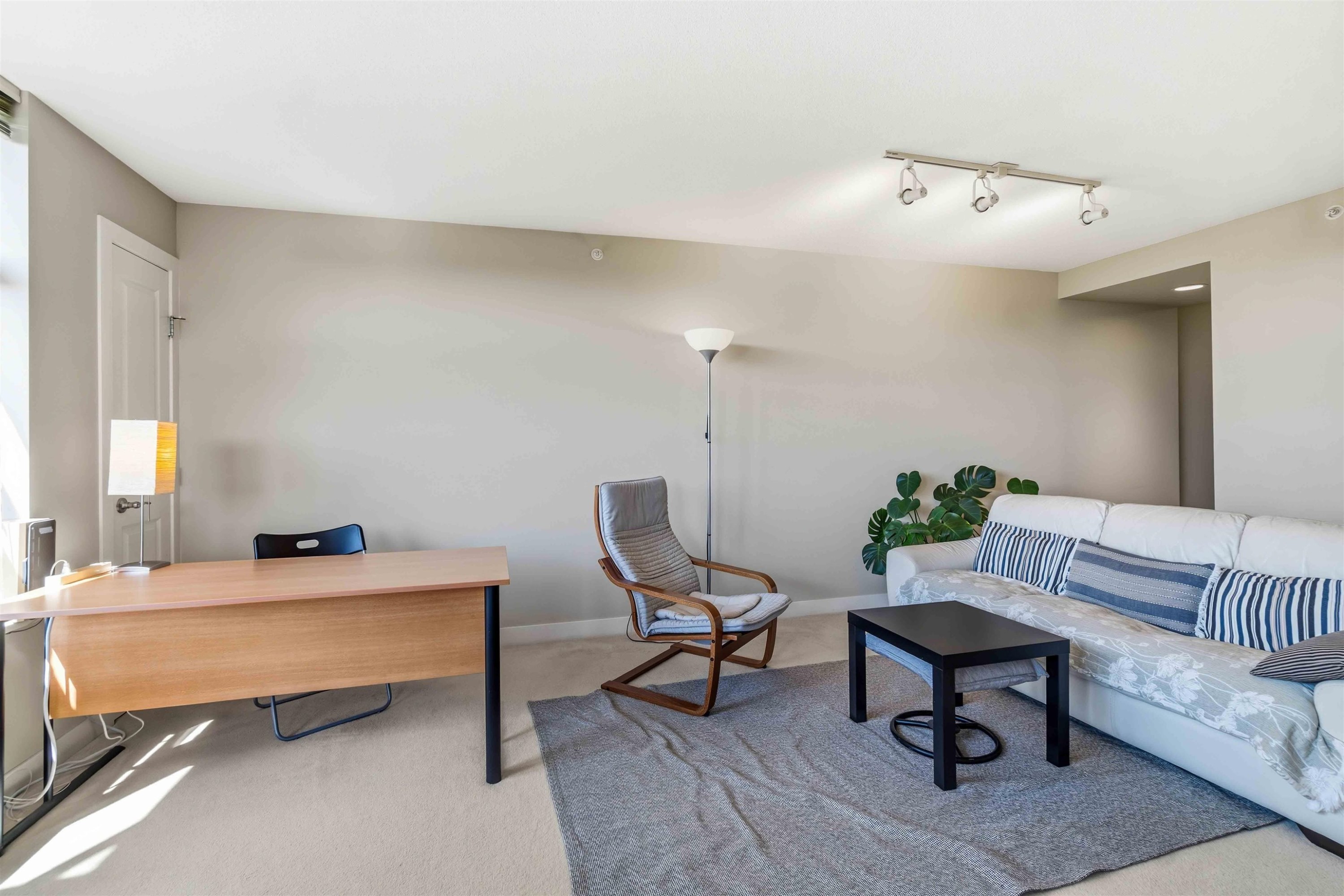 805-5380 Oben Street, Vancouver, BC