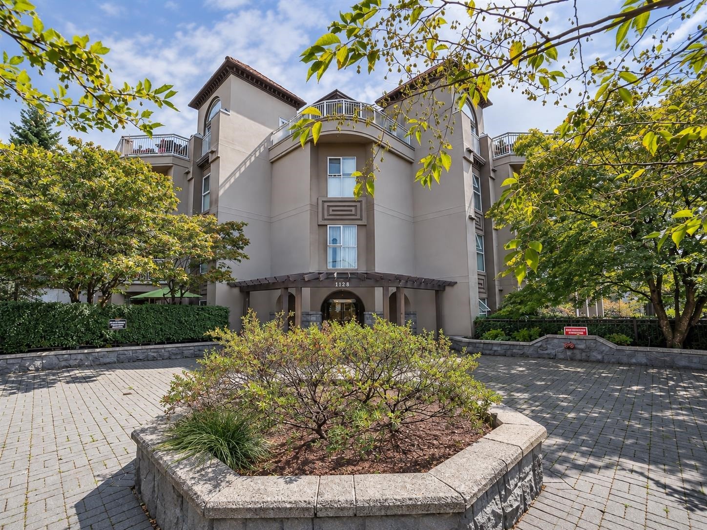 401-1128 Sixth Avenue, New Westminster, BC