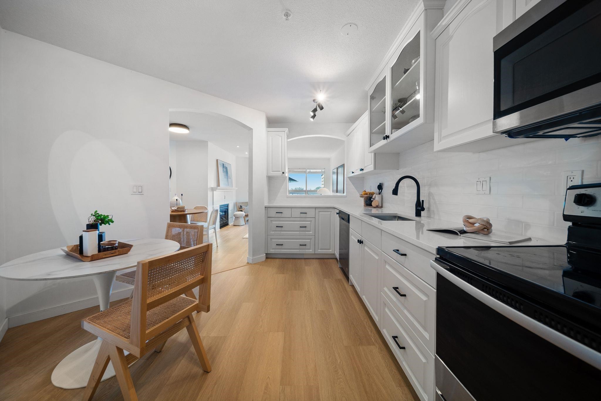 422-12931 Railway Avenue, Richmond, BC