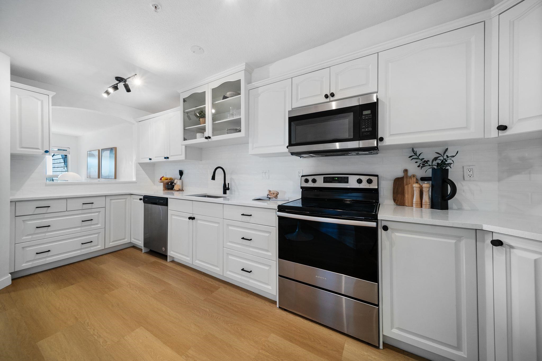 422-12931 Railway Avenue, Richmond, BC