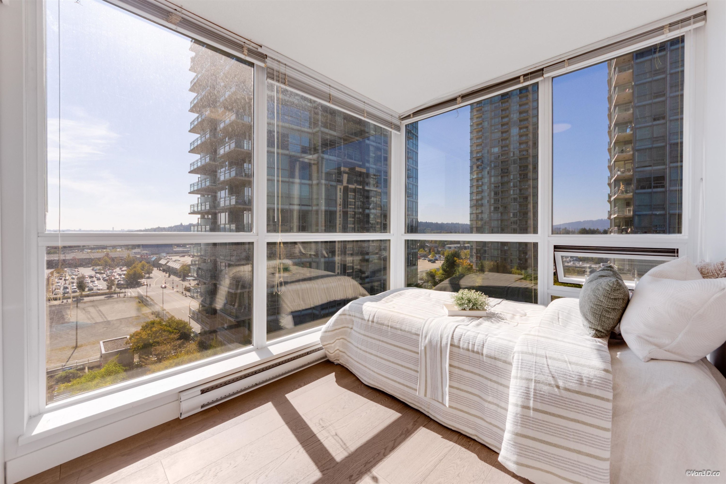 1106-2978 Glen Drive, Coquitlam, BC