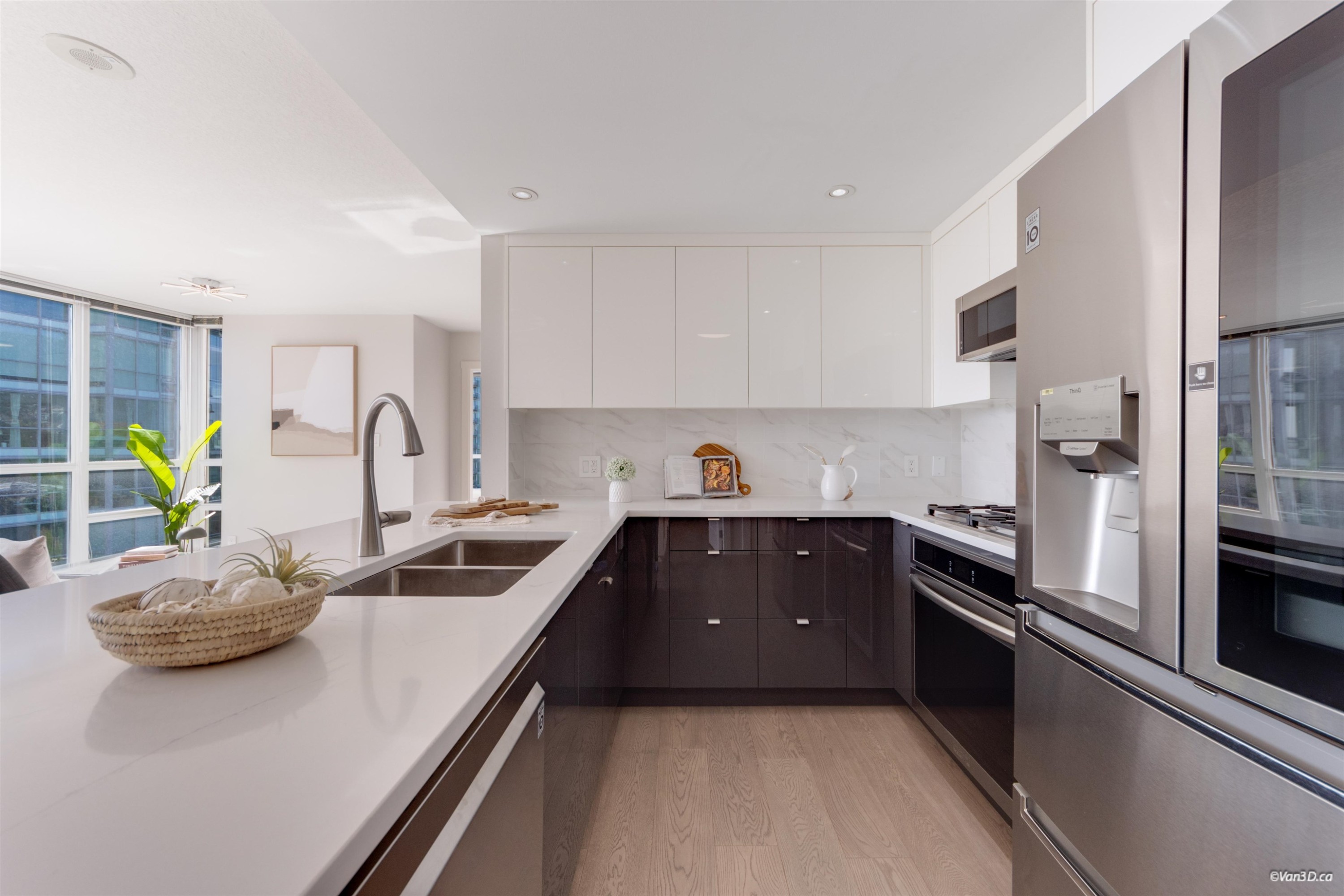 1106-2978 Glen Drive, Coquitlam, BC