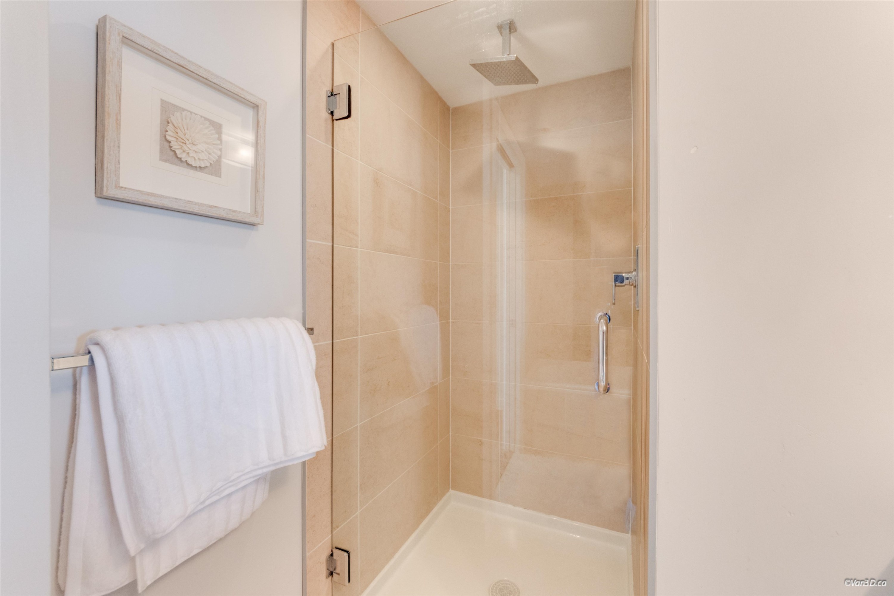 1106-2978 Glen Drive, Coquitlam, BC