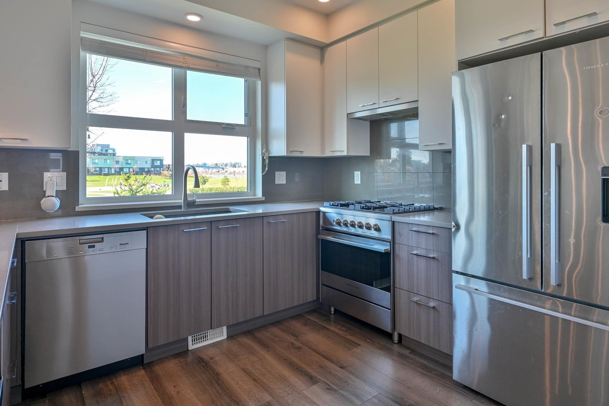84-10311 River Drive, Richmond, BC
