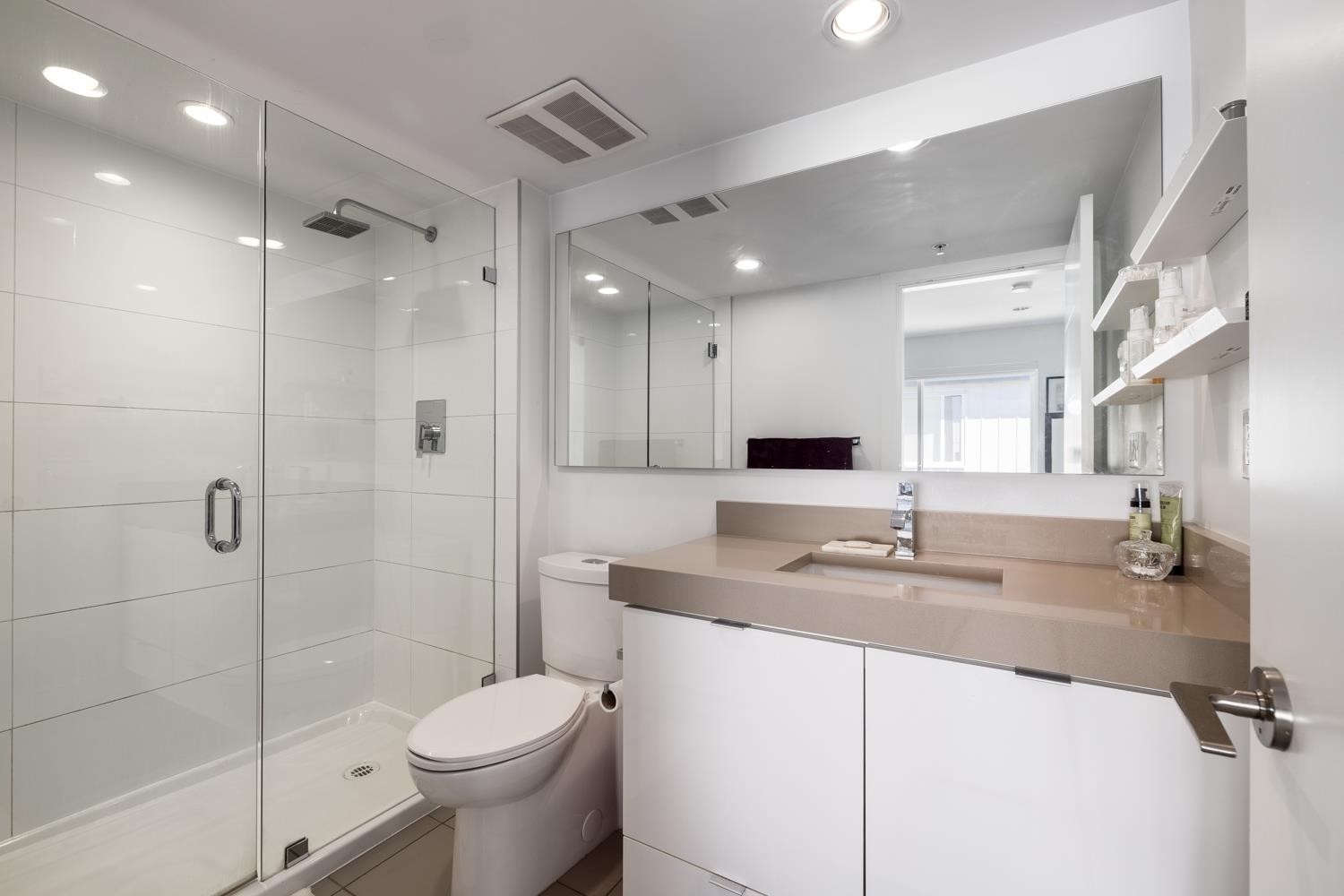 109-453 16Th Avenue E, Vancouver, BC