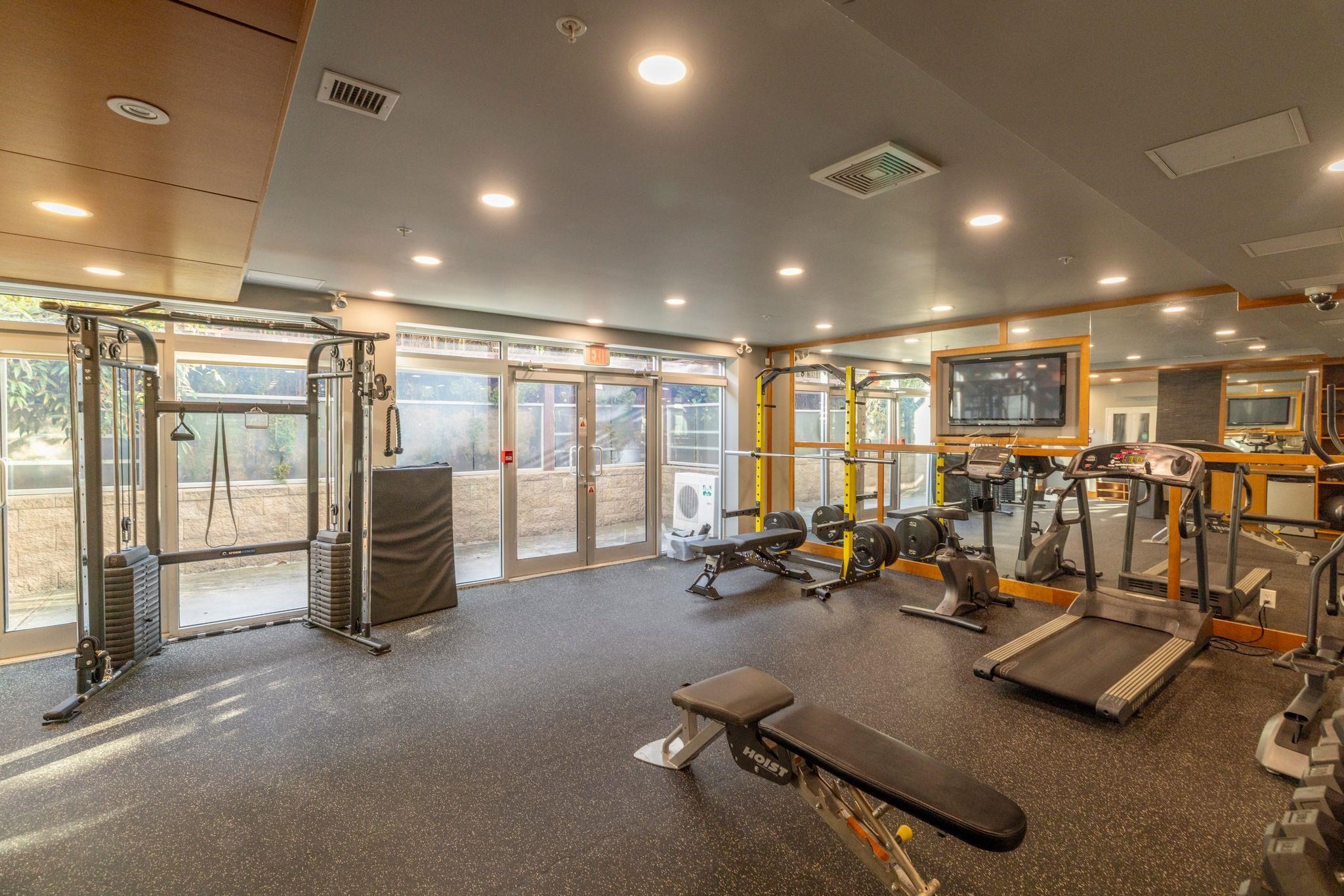 234-735 15Th Street W, North Vancouver, BC