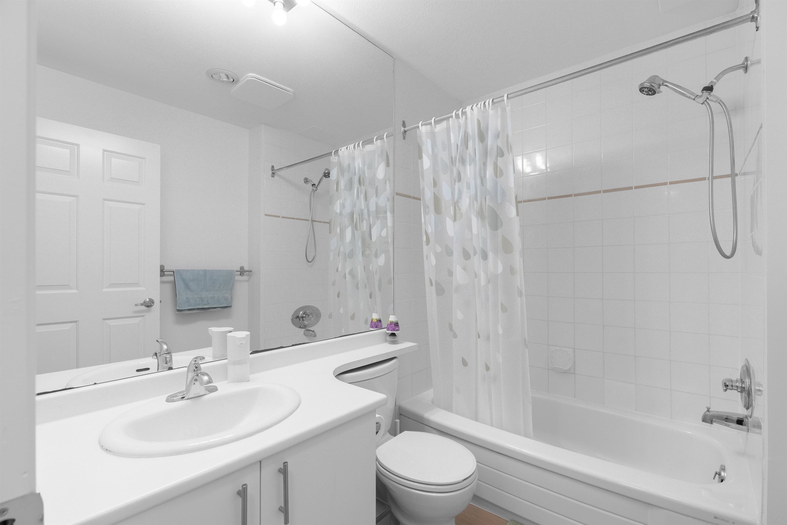 202-7300 Gilbert Road, Richmond, BC