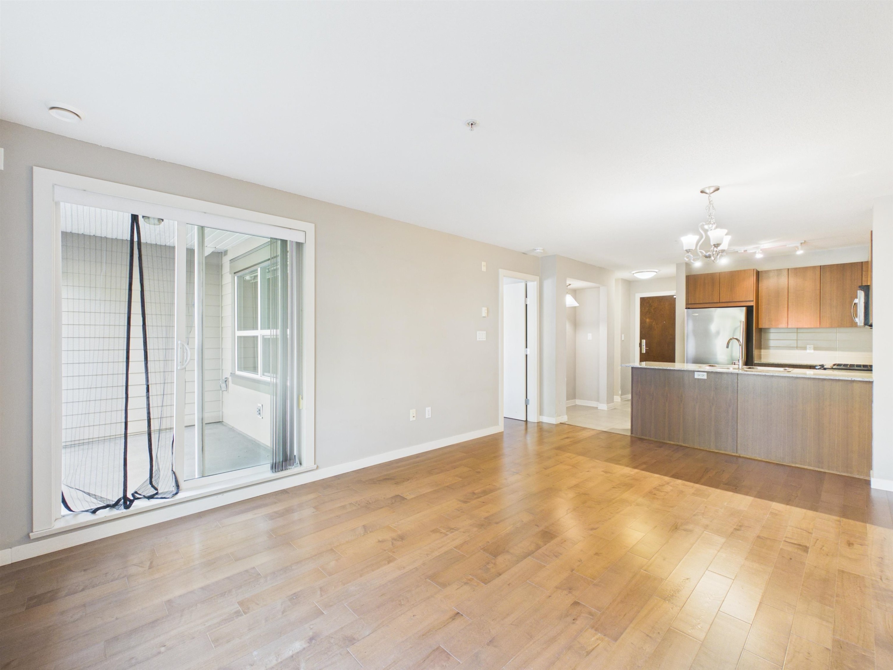 215-5889 Irmin Street, Burnaby, BC