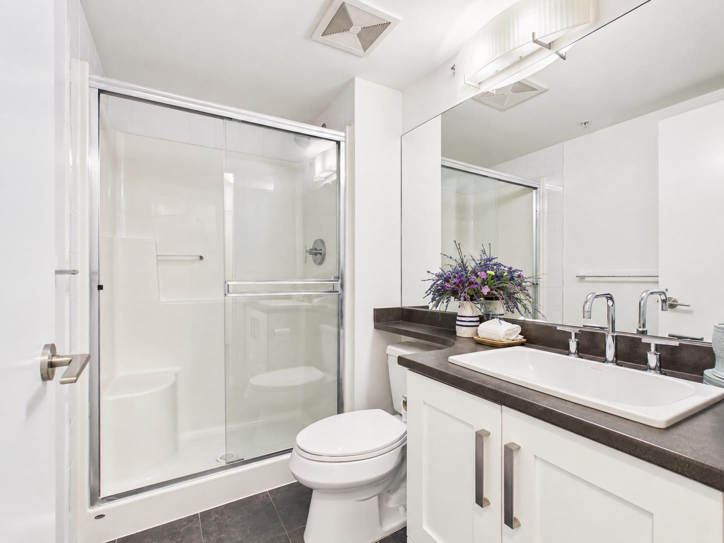 2805-2133 Douglas Road, Burnaby, BC