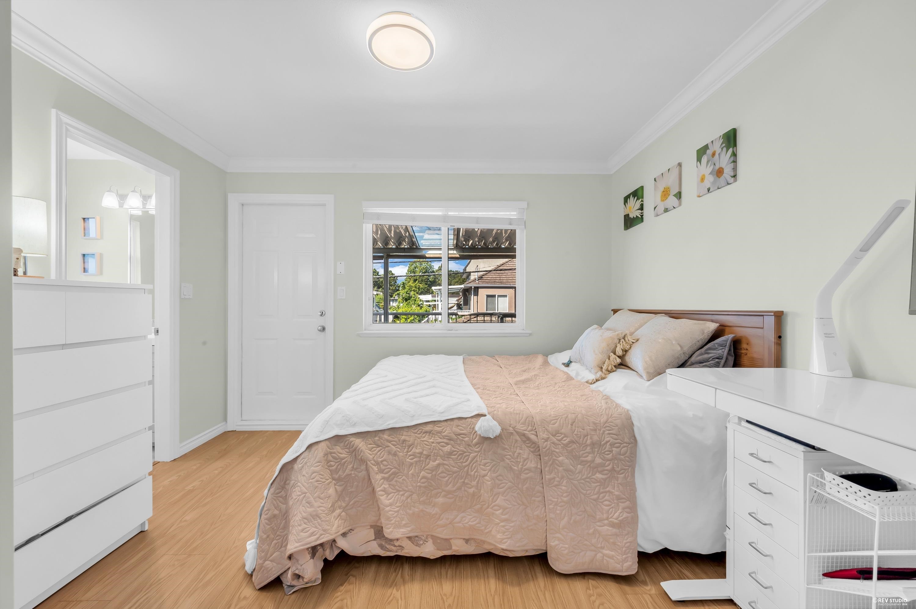 6925 Main Street, Vancouver, BC