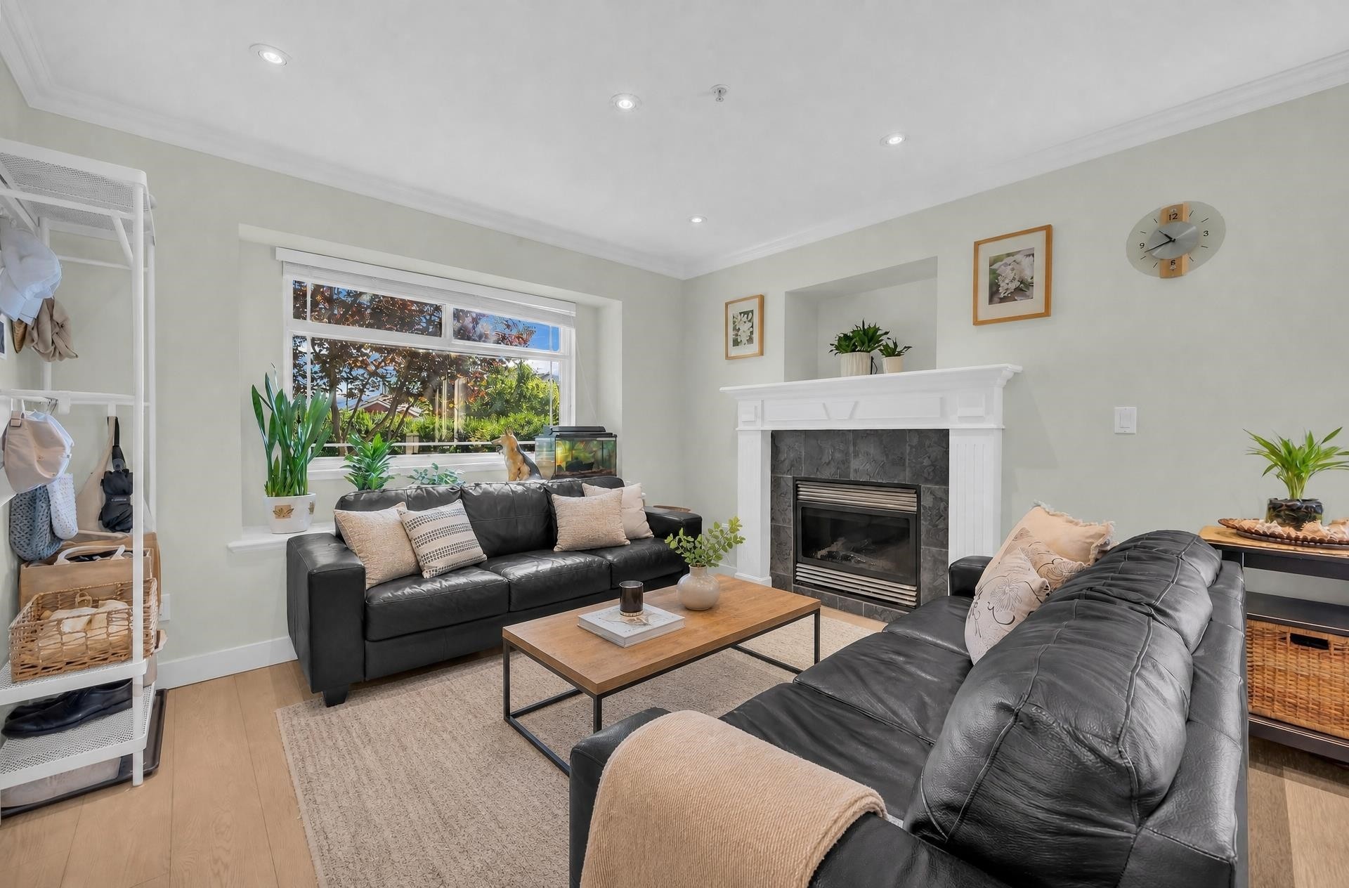 6925 Main Street, Vancouver, BC