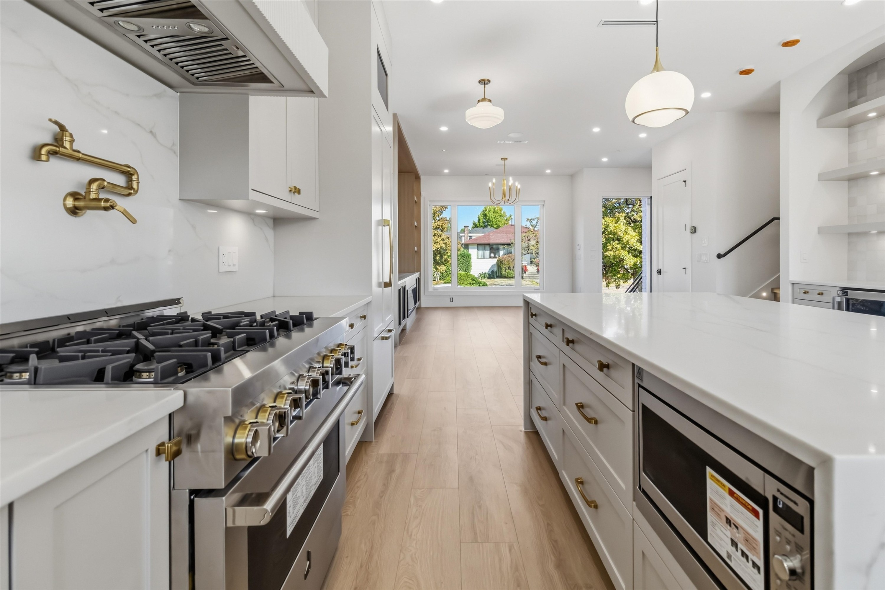 3290 48Th Avenue E, Vancouver, BC
