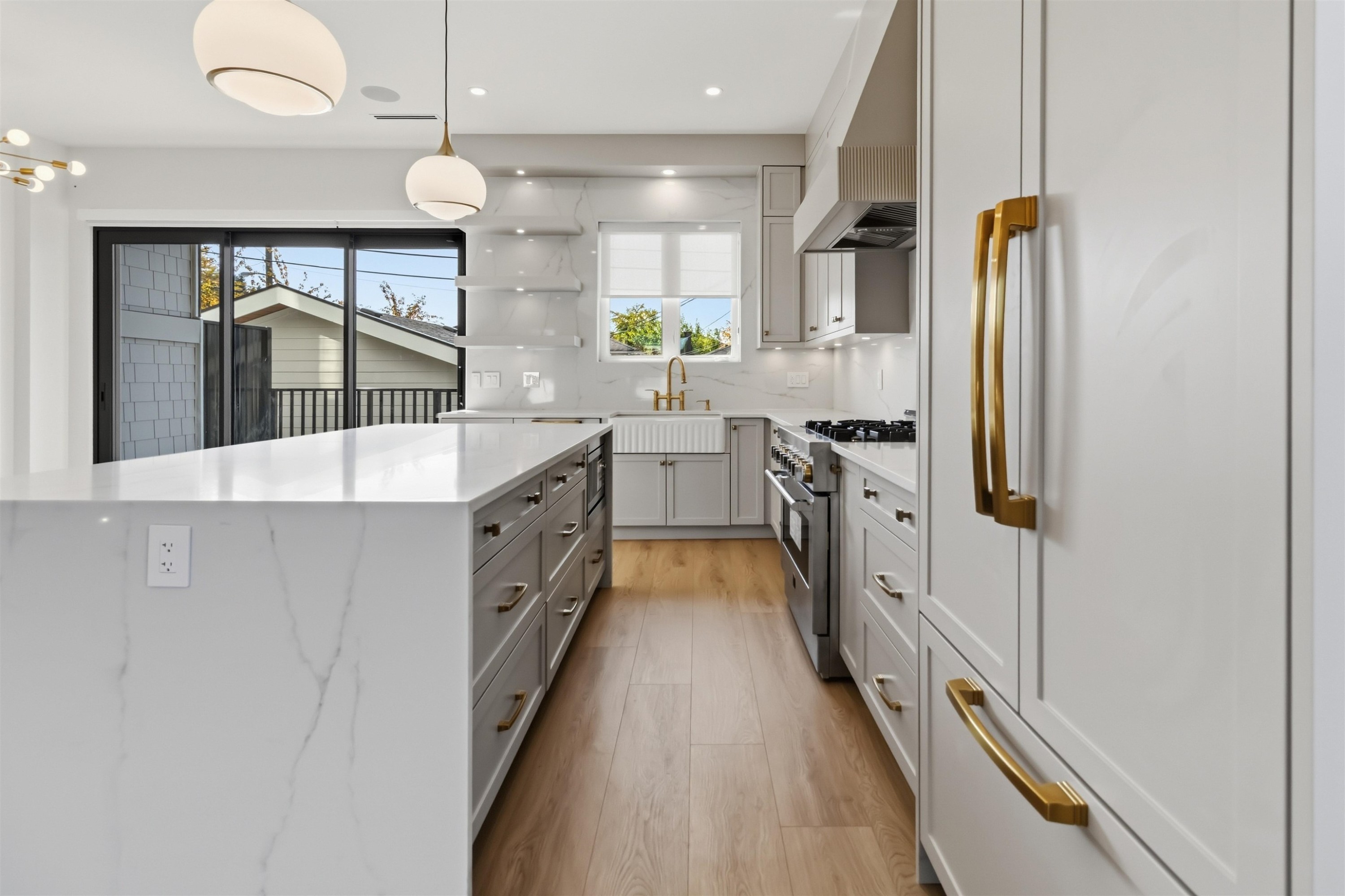 3290 48Th Avenue E, Vancouver, BC