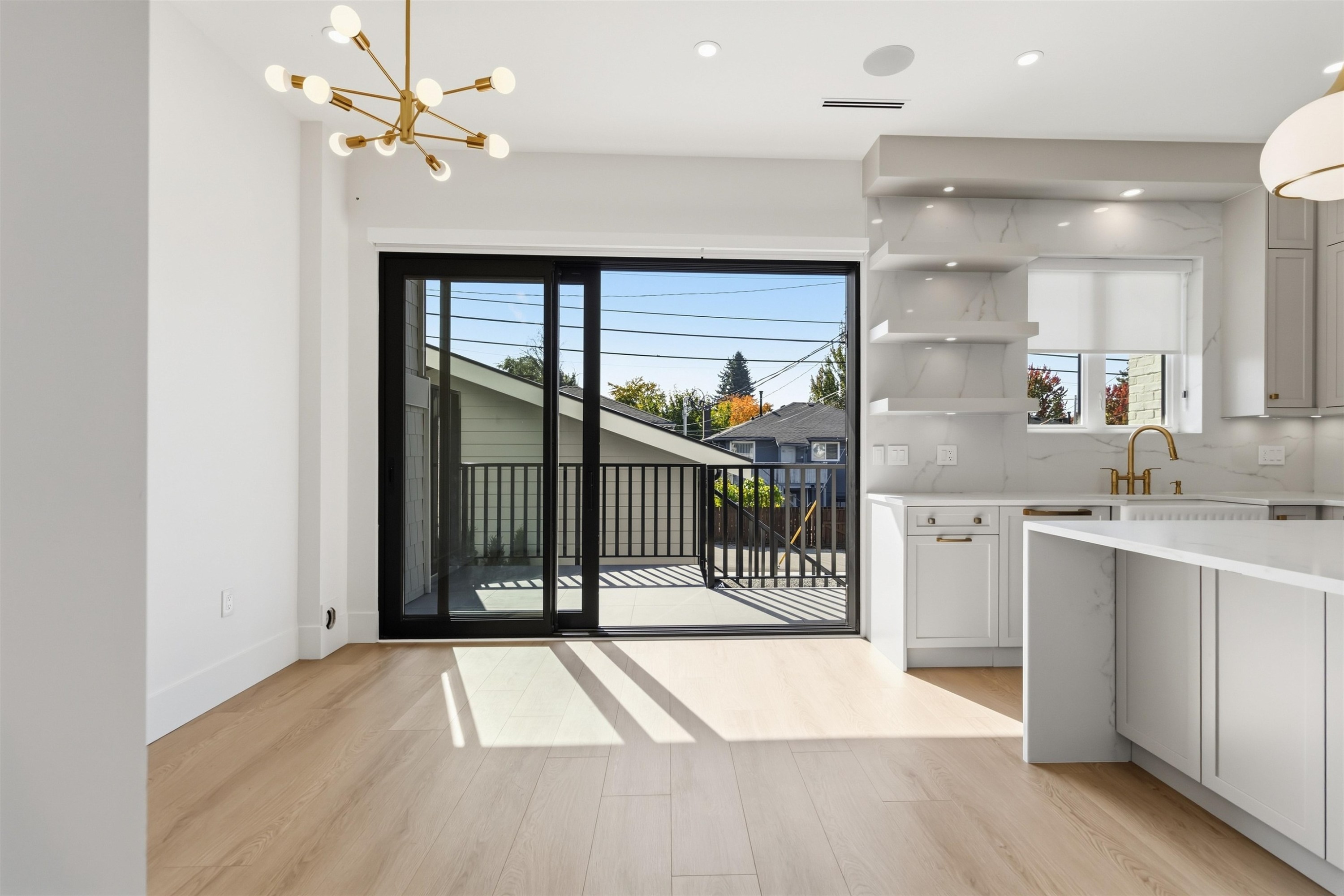 3290 48Th Avenue E, Vancouver, BC