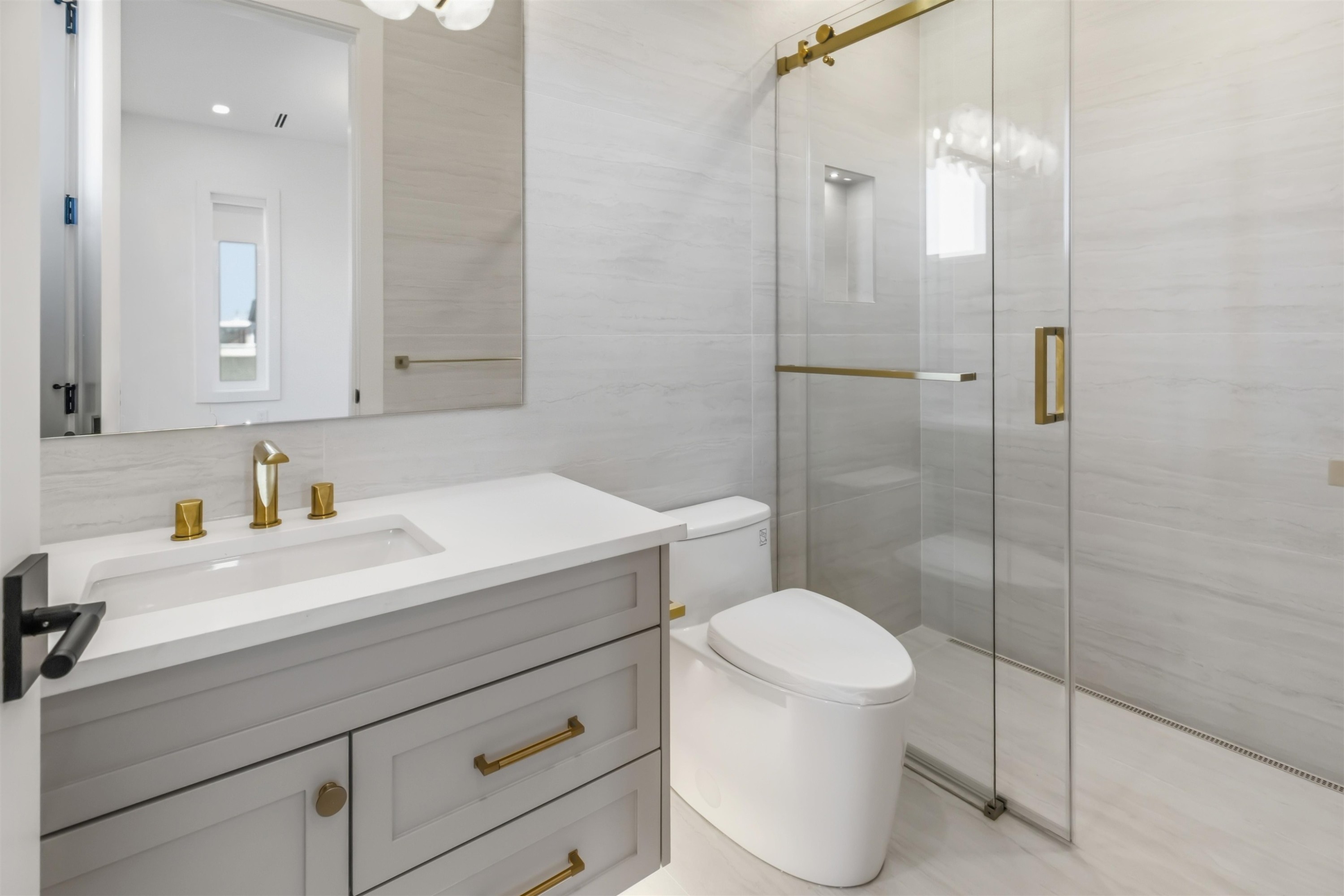 3290 48Th Avenue E, Vancouver, BC