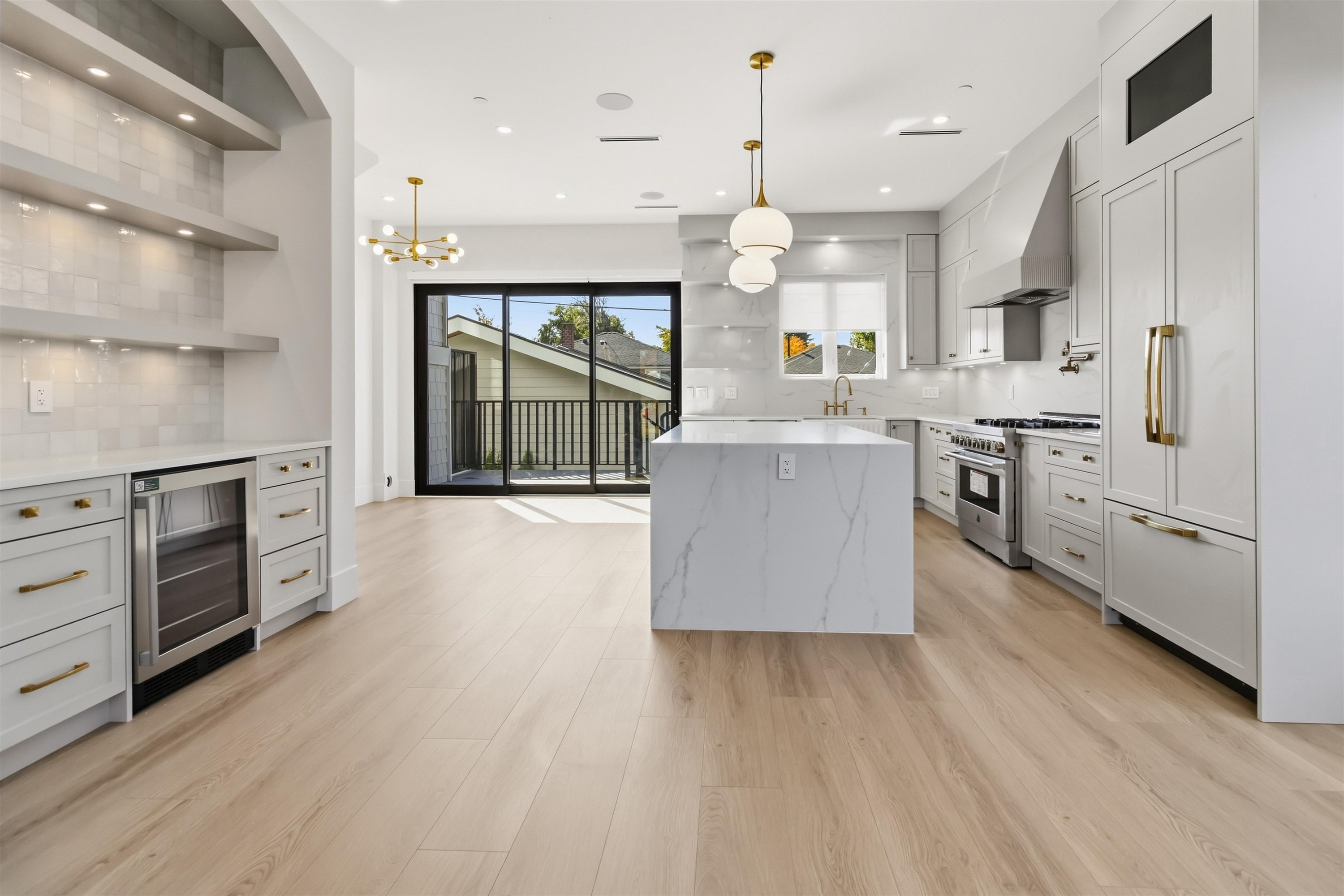 3290 48Th Avenue E, Vancouver, BC