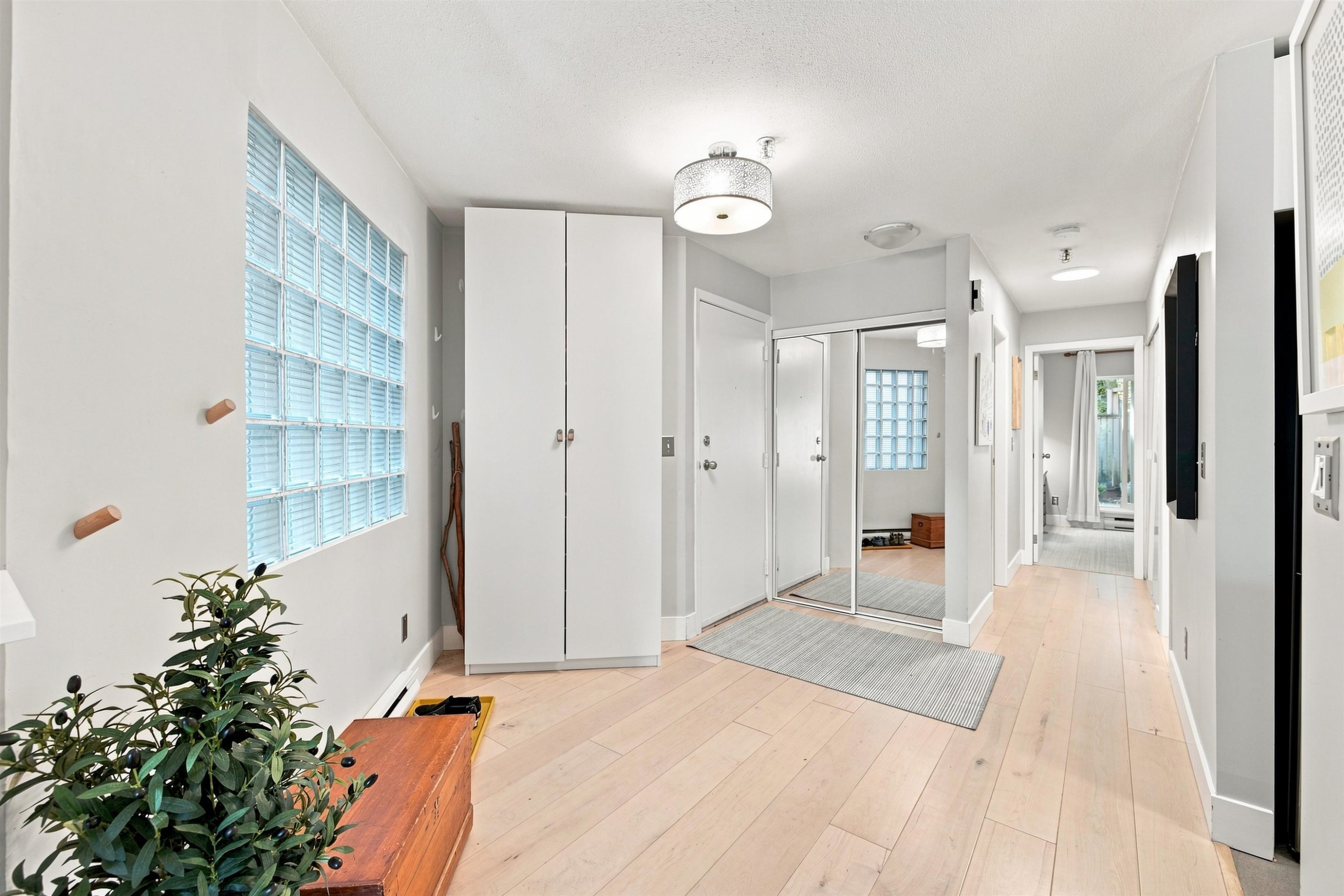 108-2020 8Th Avenue W, Vancouver, BC