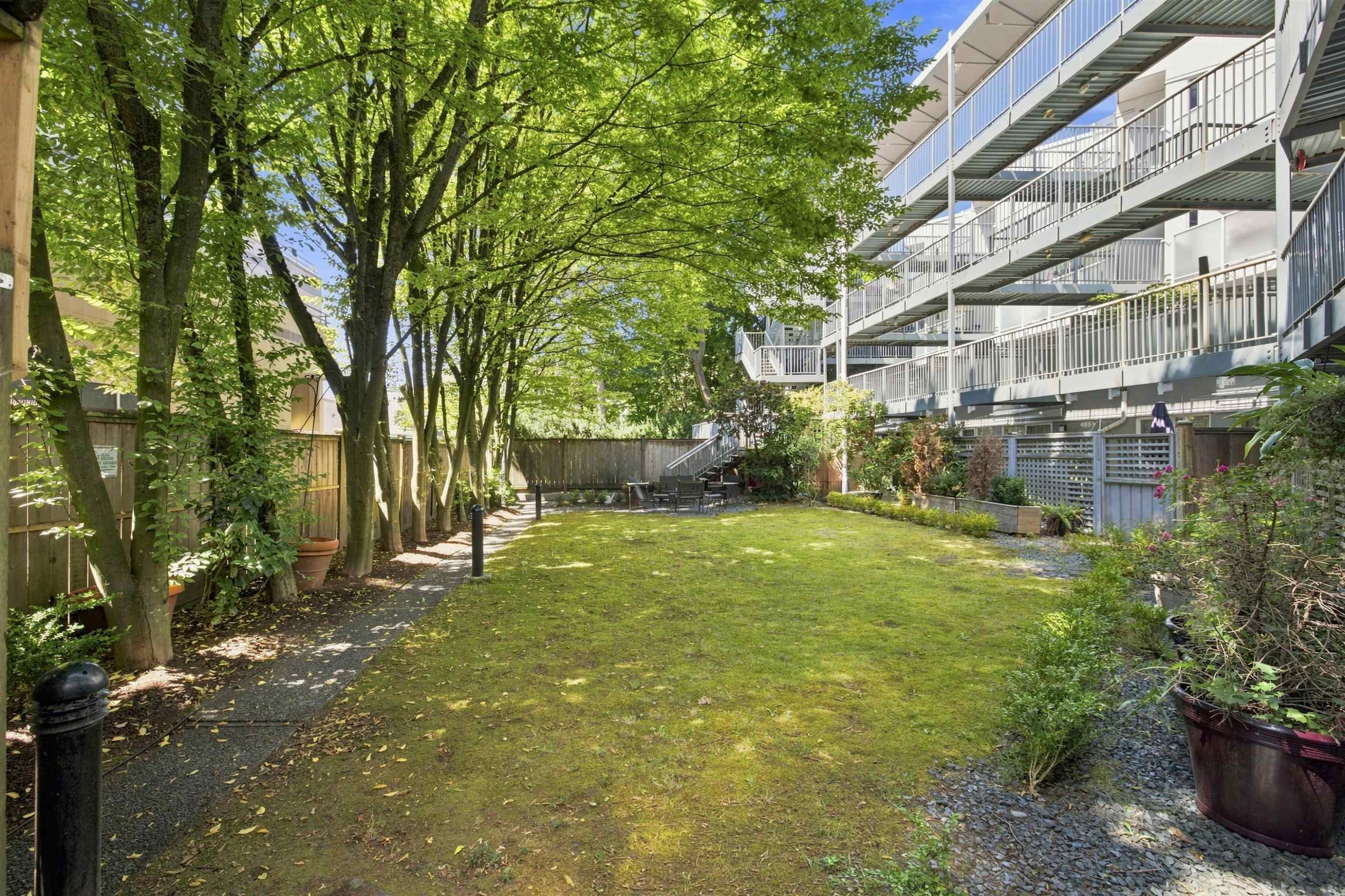108-2020 8Th Avenue W, Vancouver, BC