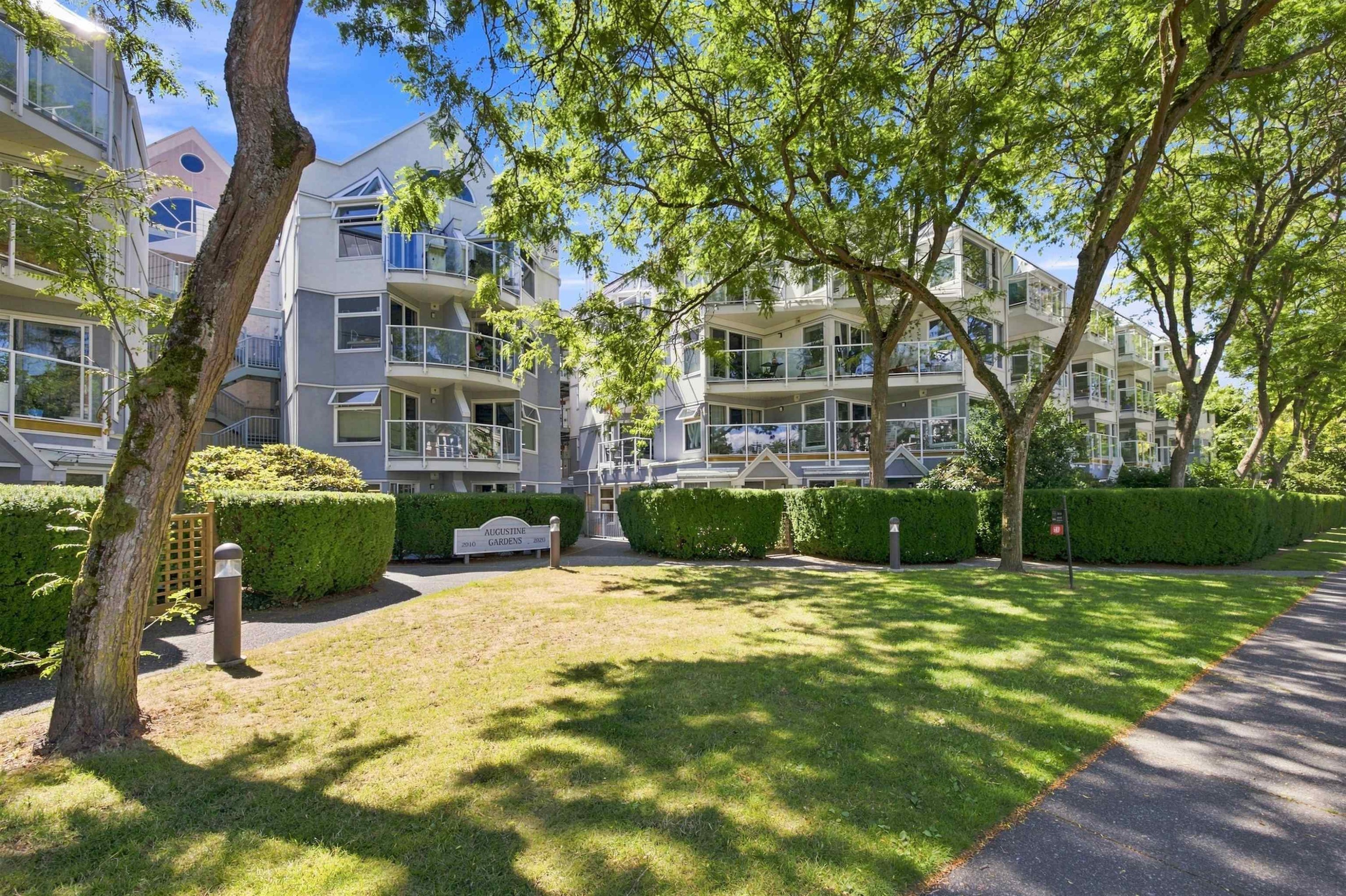 108-2020 8Th Avenue W, Vancouver, BC