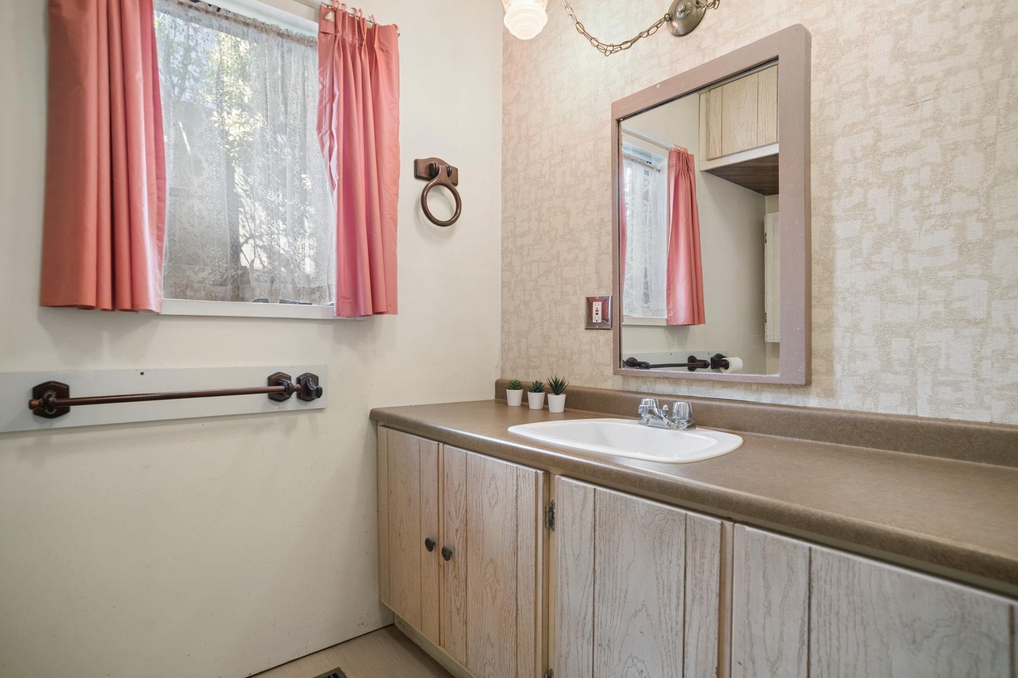 7707 Mcgregor Avenue, Burnaby, BC