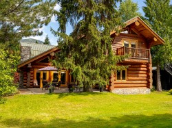 8164 Muirfield Crescent Whistler, BC V8E 1J7