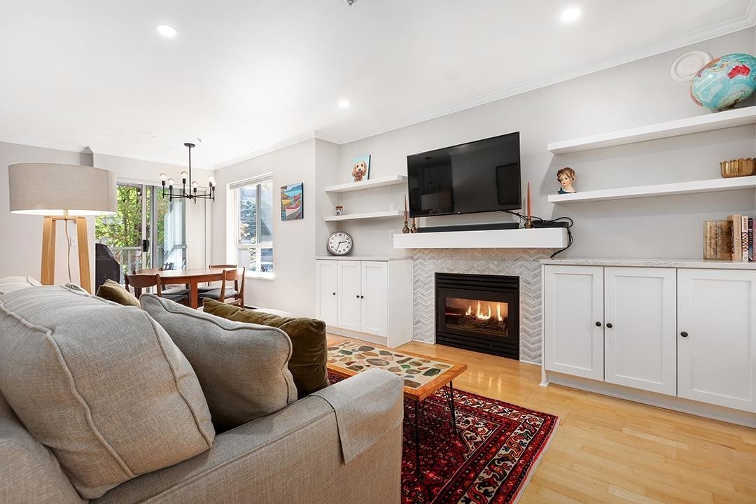 203-3235 4Th Avenue W, Vancouver, BC